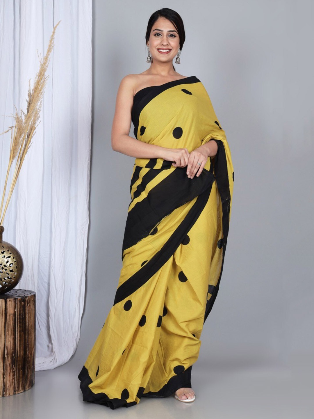 

Sanganeri Print Polka Dot Printed Pure Cotton Block Print Saree, Green
