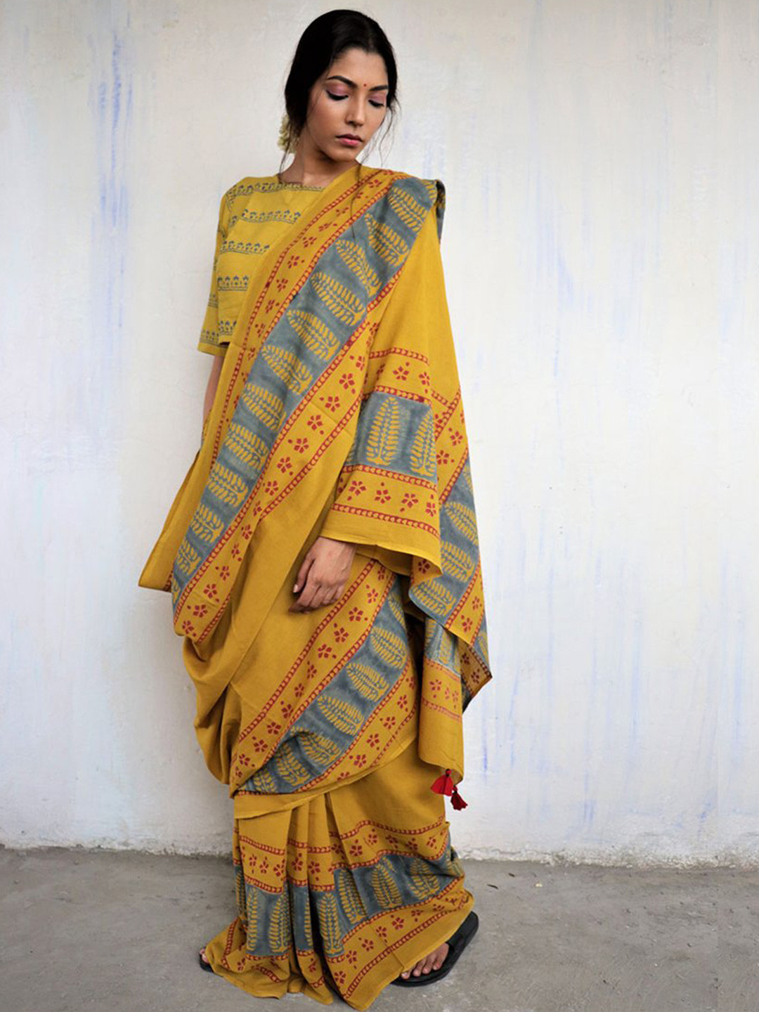 

JAIPURI BLOCK PRINT Floral Pure Cotton Ikat Saree, Mustard