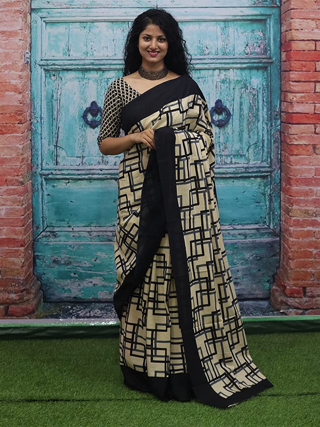 

JAIPURI BLOCK PRINT Geometric Printed Pure Cotton Block Print Saree, Cream