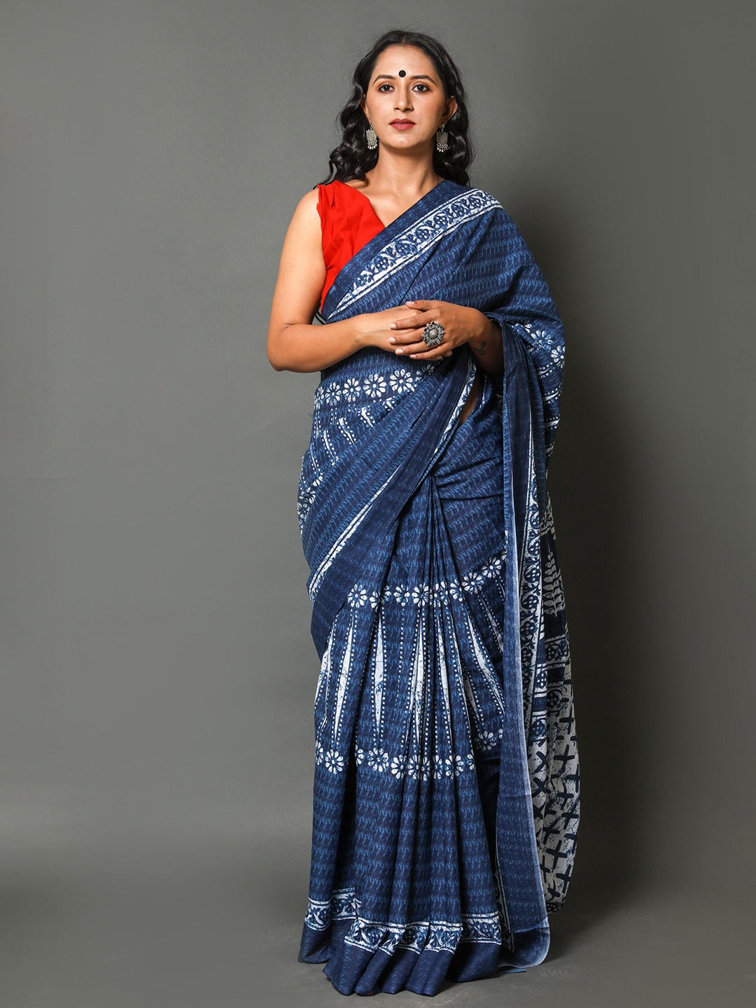 

JAIPURI BLOCK PRINT Ethnic Motif Printed Pure Cotton Saree, Navy blue