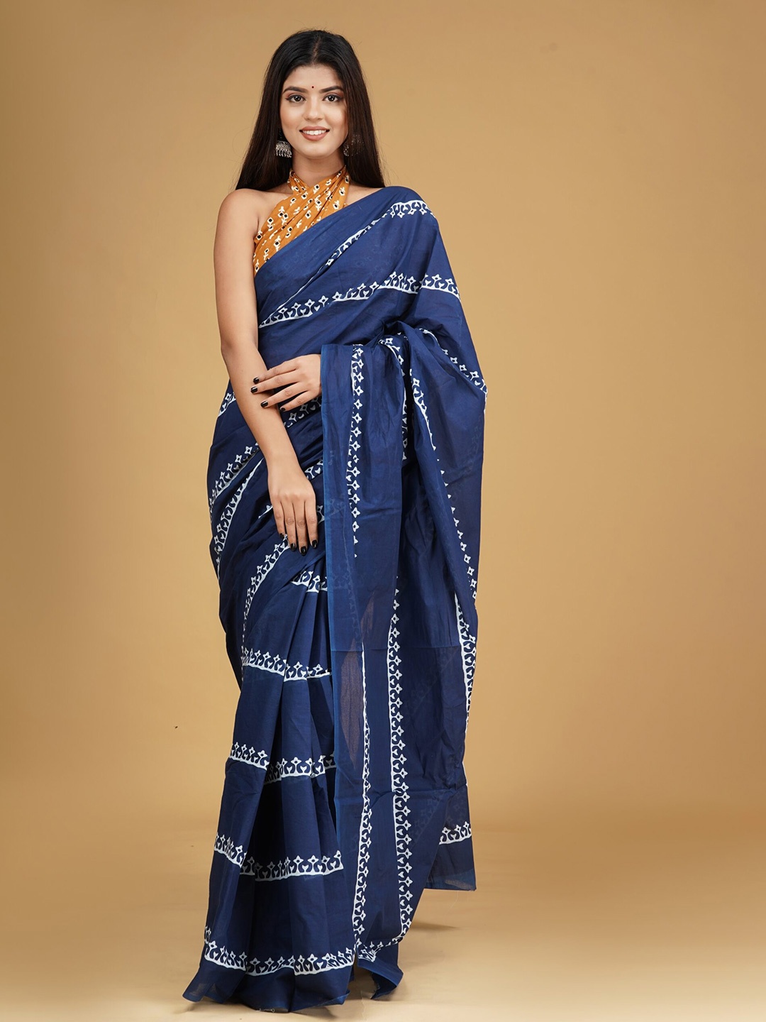 

JAIPURI BLOCK PRINT Ethnic Motif Printed Pure Cotton Bagru Saree, Navy blue