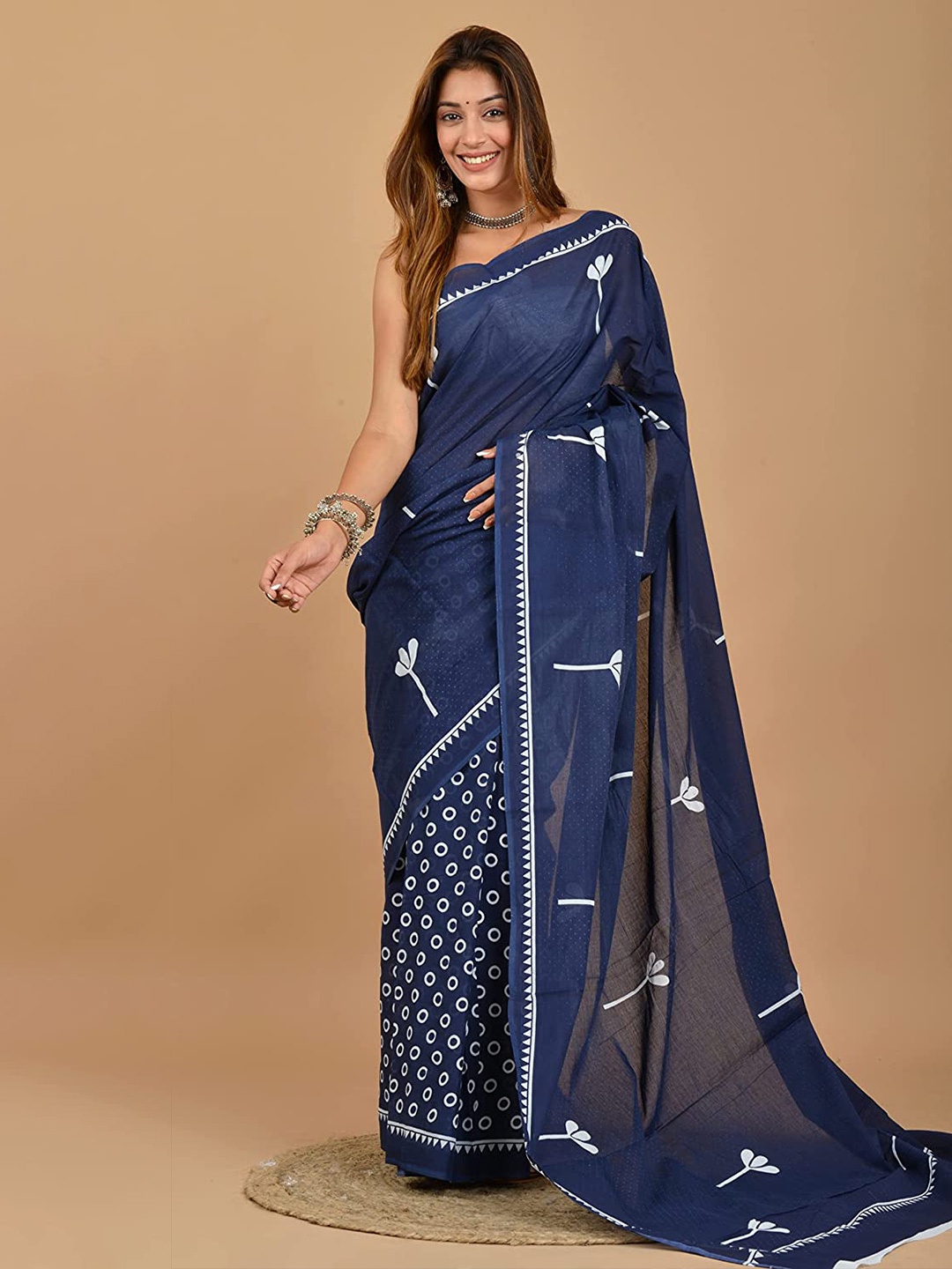 

JAIPURI BLOCK PRINT Floral Printed Pure Cotton Saree, Navy blue