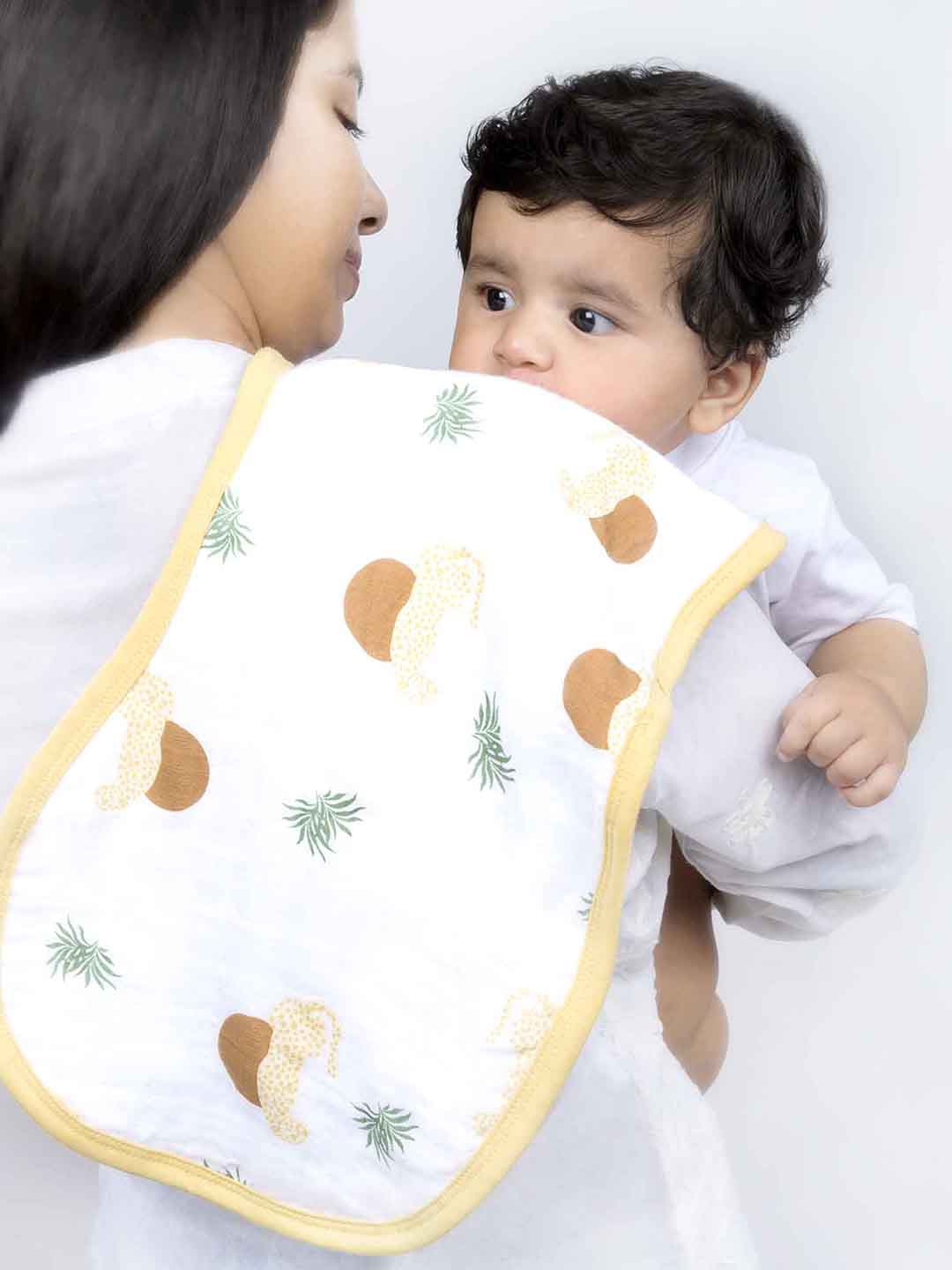 

THEONI White and beige printed Pure Cotton 2-in-1 Burpy Bib for Infants