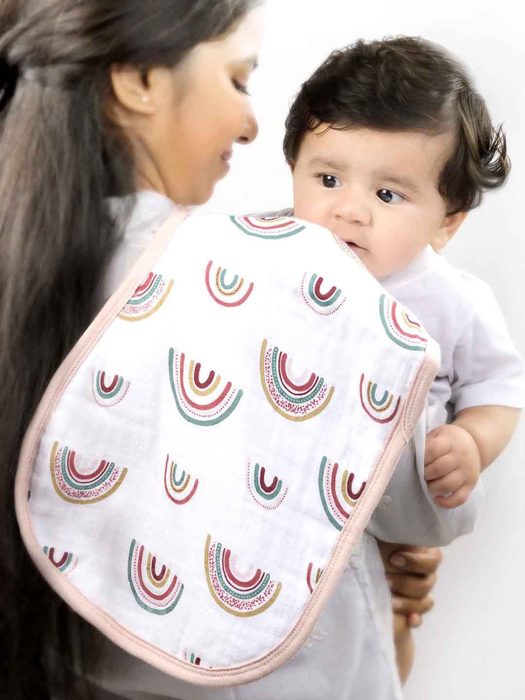 

THEONI White and pink hawaiian rainbow Printed Pure Cotton 2-in-1 Burpy Bib for Infants