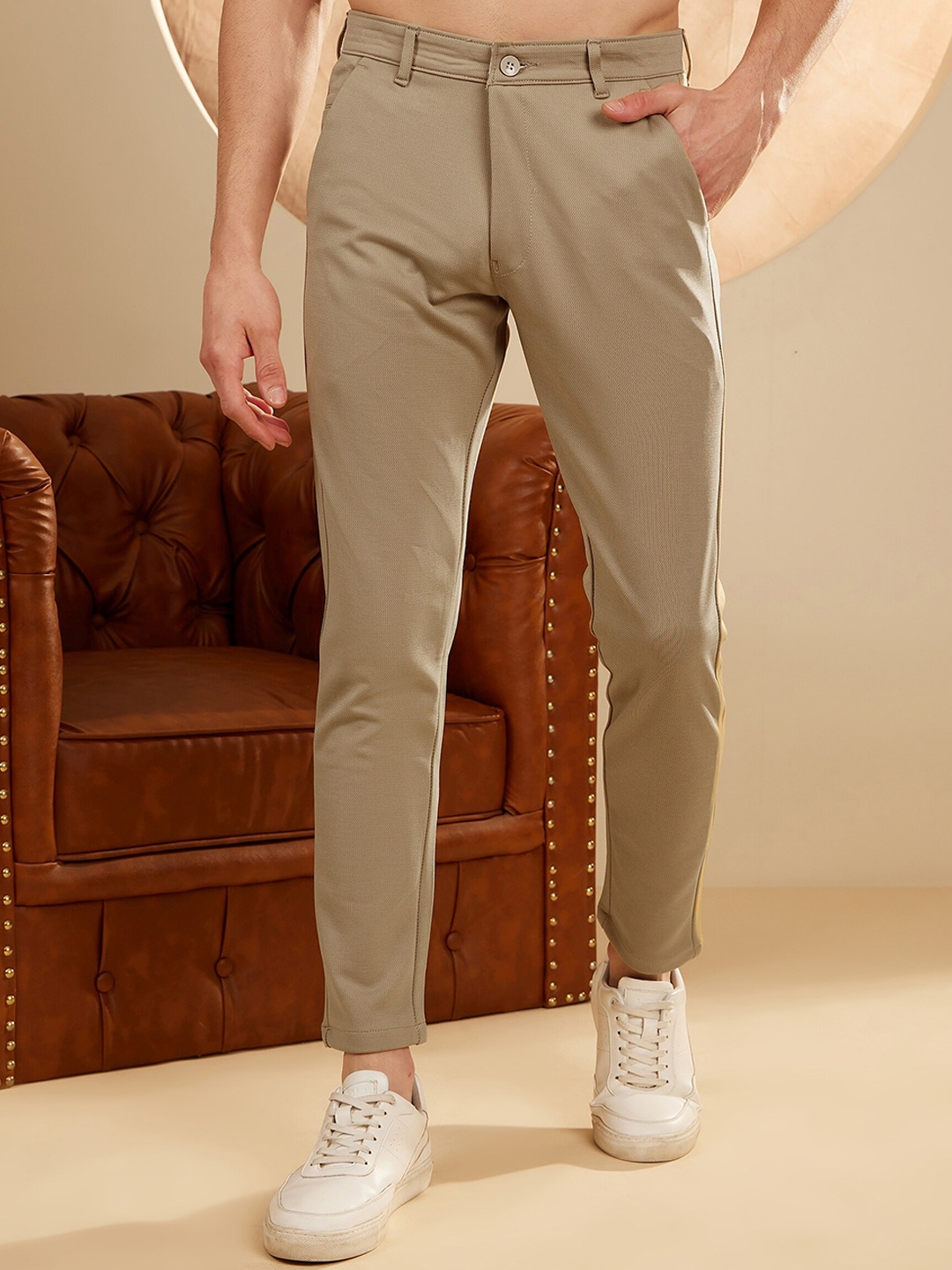 

DENNISON Men Smart Tapered Fit Easy Wash 4-Way Lycra Trouser, Beige