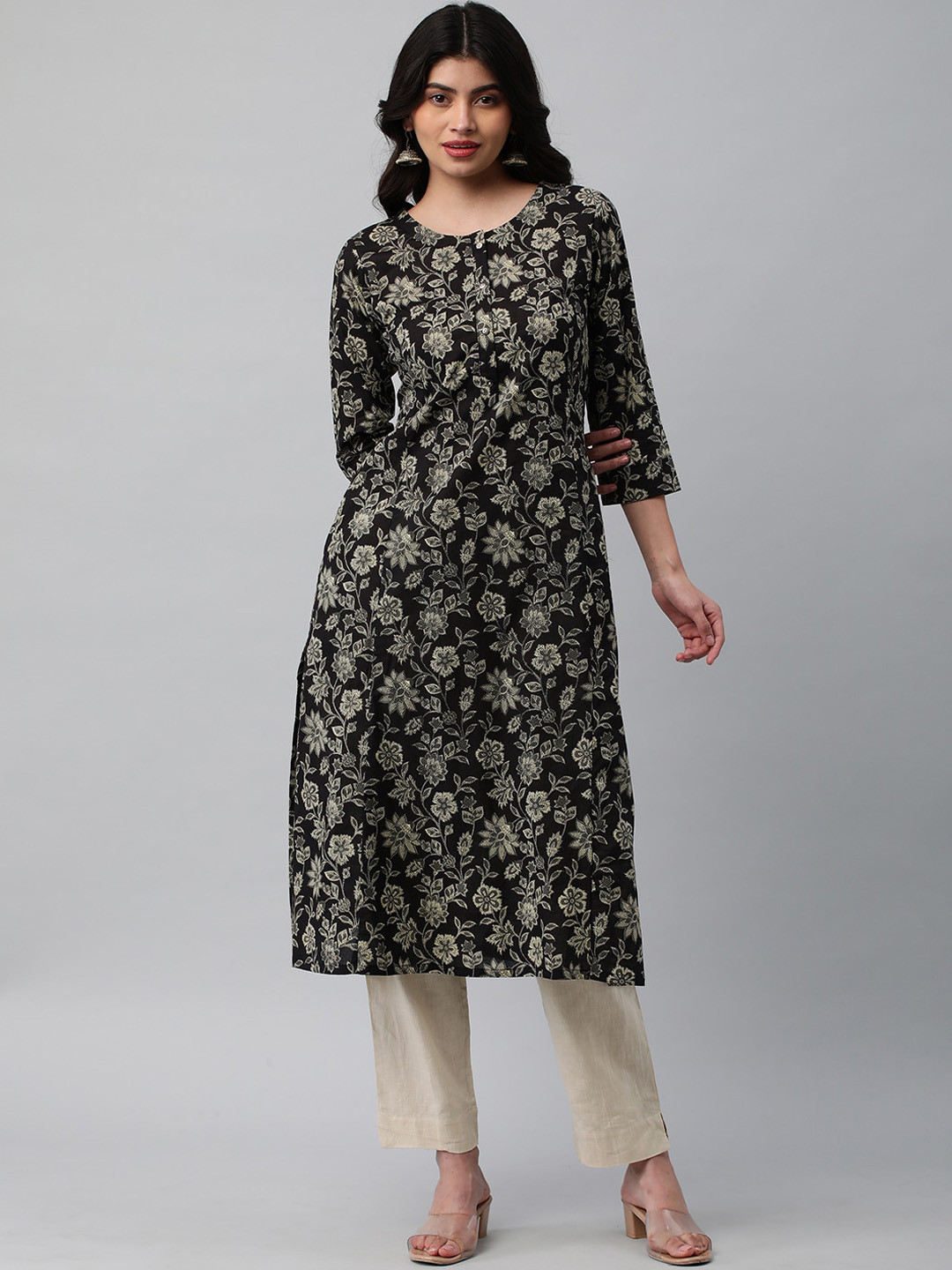 

KAMI KUBI Floral Printed Round Neck Pure Cotton A-Line Kurta, Black