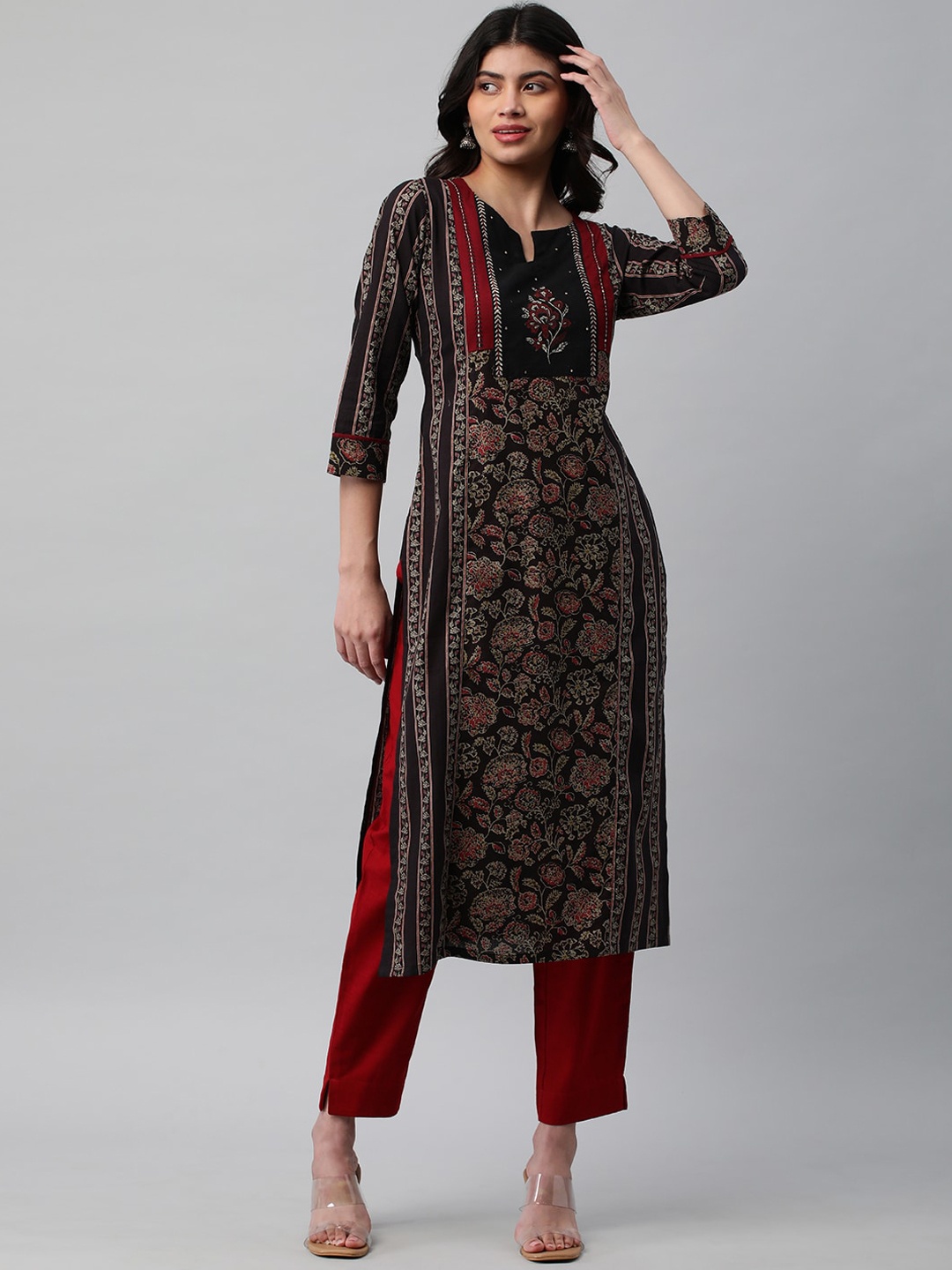 

KAMI KUBI Floral Printed Notch Neck Pure Cotton Straight Kurta, Black