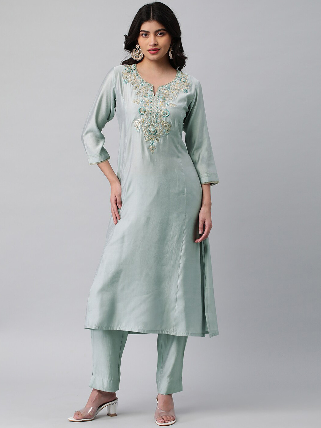 

KAMI KUBI Yoke Design Three Quarter Sleeves Thread Work Kurta, Grey