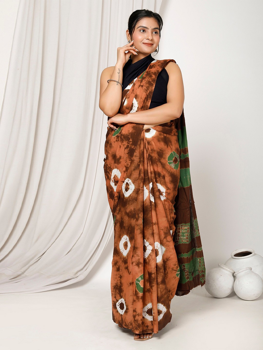 

JAIPURI BLOCK PRINT Tie & Dye Dyed Pure Cotton Mulmul Bagru Saree, Brown