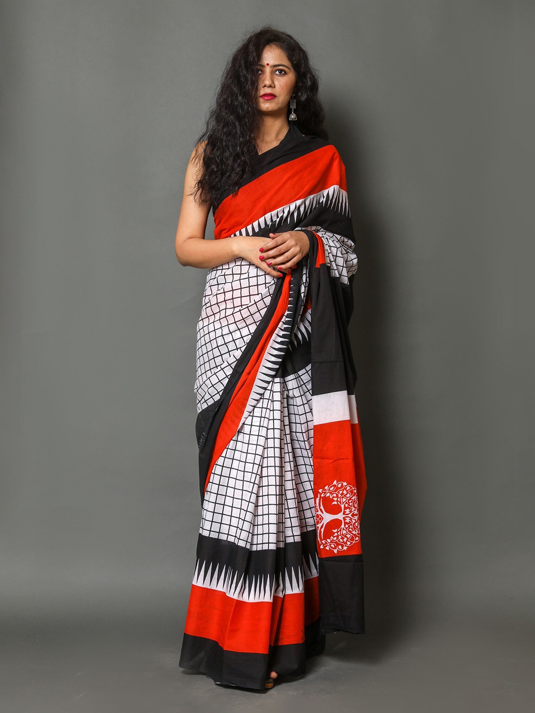 

JAIPURI BLOCK PRINT Checked Pure Cotton Block Print Saree, Red
