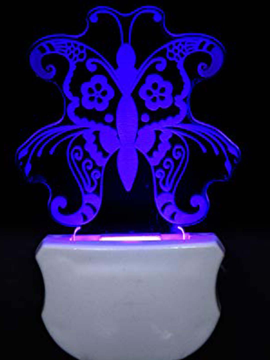 

NMII White Abstract Shaped Table Lamps, Multi