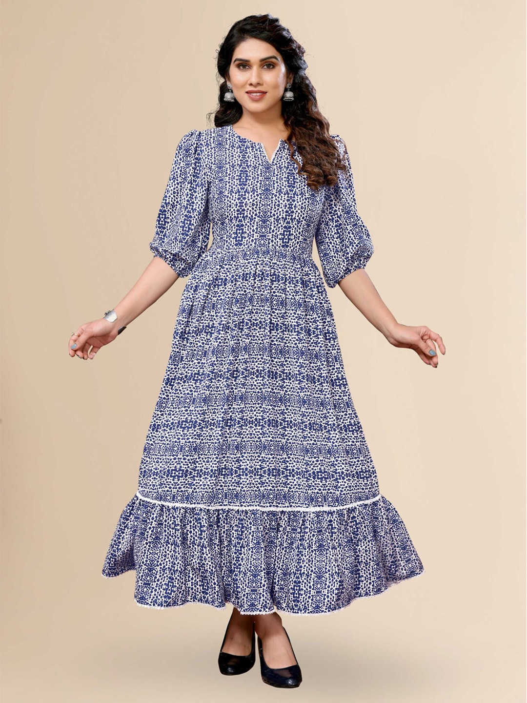 

TITANIUM SILK INDUSTRIES PVT. LTD. Abstract Printed Maxi Dress, Blue