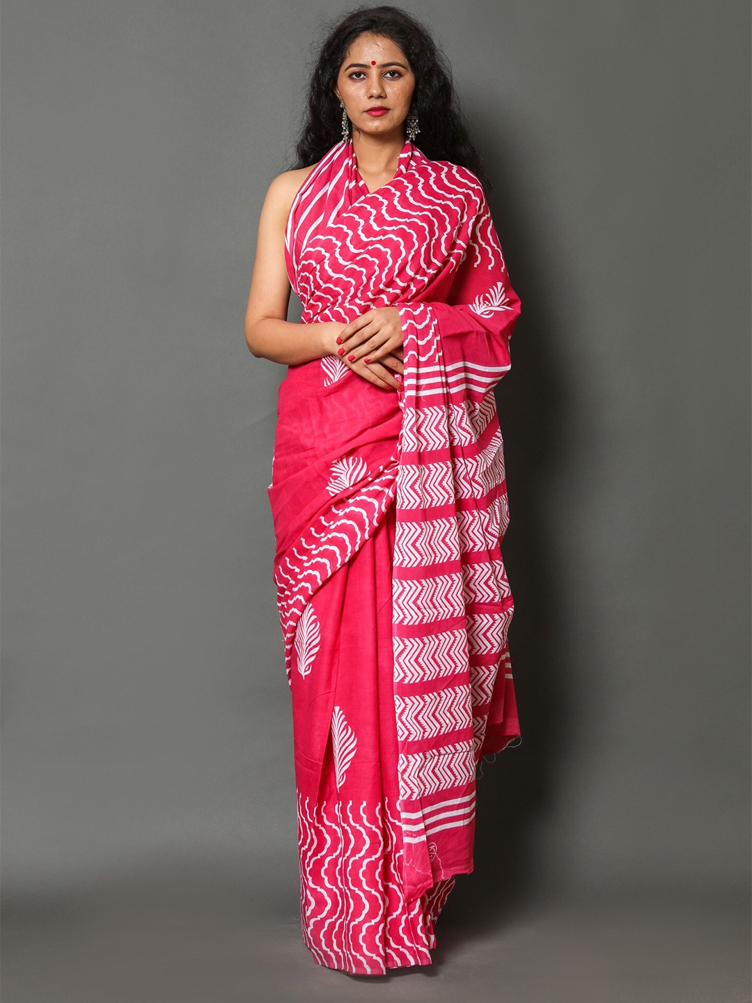 

JAIPURI BLOCK PRINT Floral Pure Cotton Block Print Saree, Red