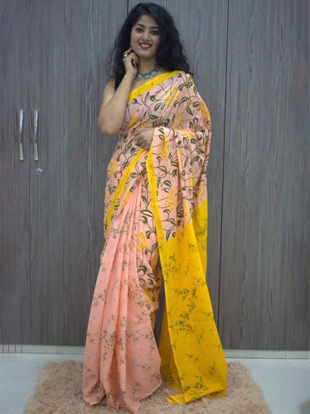 

JAIPURI BLOCK PRINT Floral Mulmul Cotton Block Print Saree, Peach