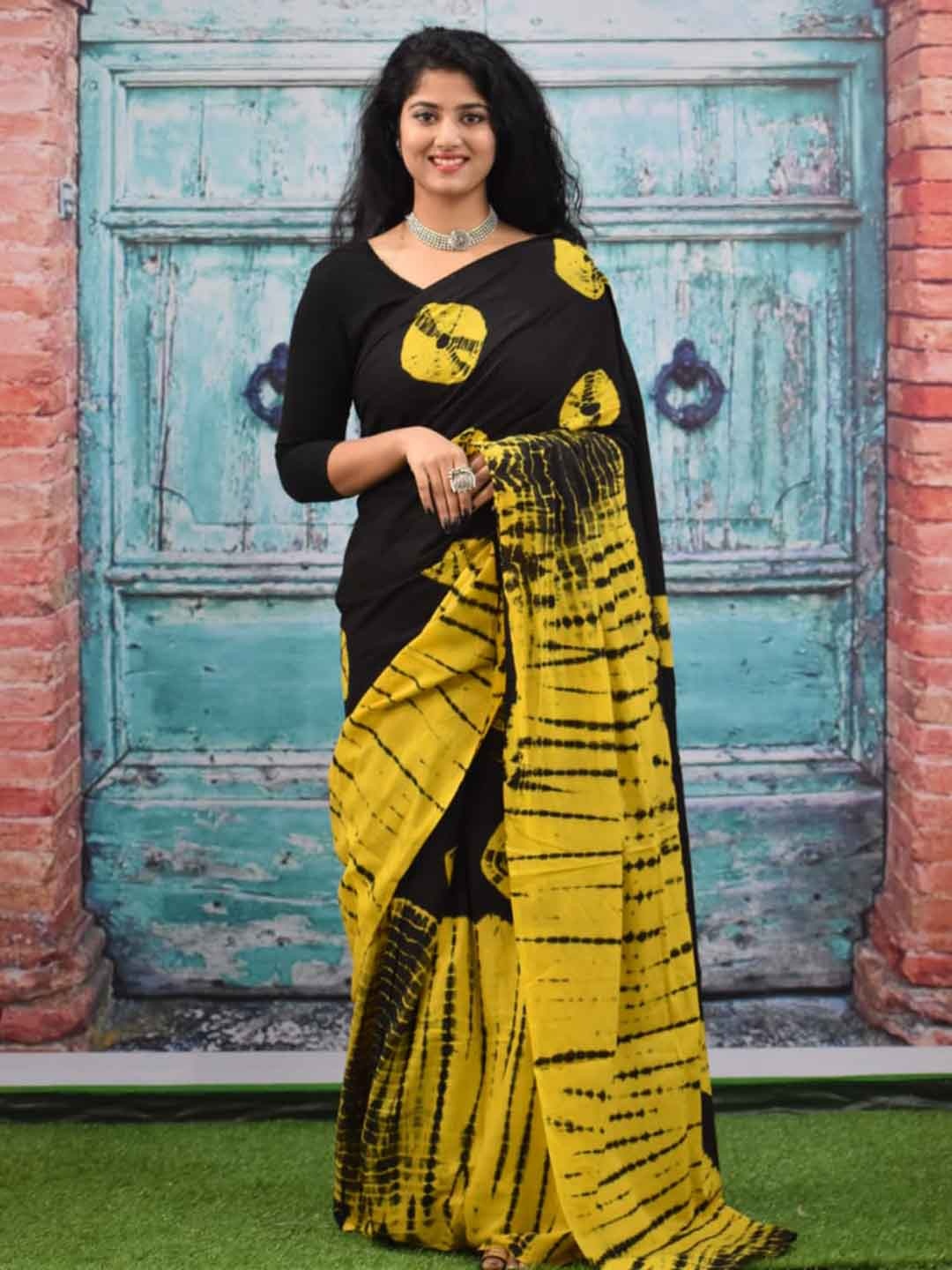 

JAIPURI BLOCK PRINT Bandhani Pure Cotton Ikat Saree, Yellow