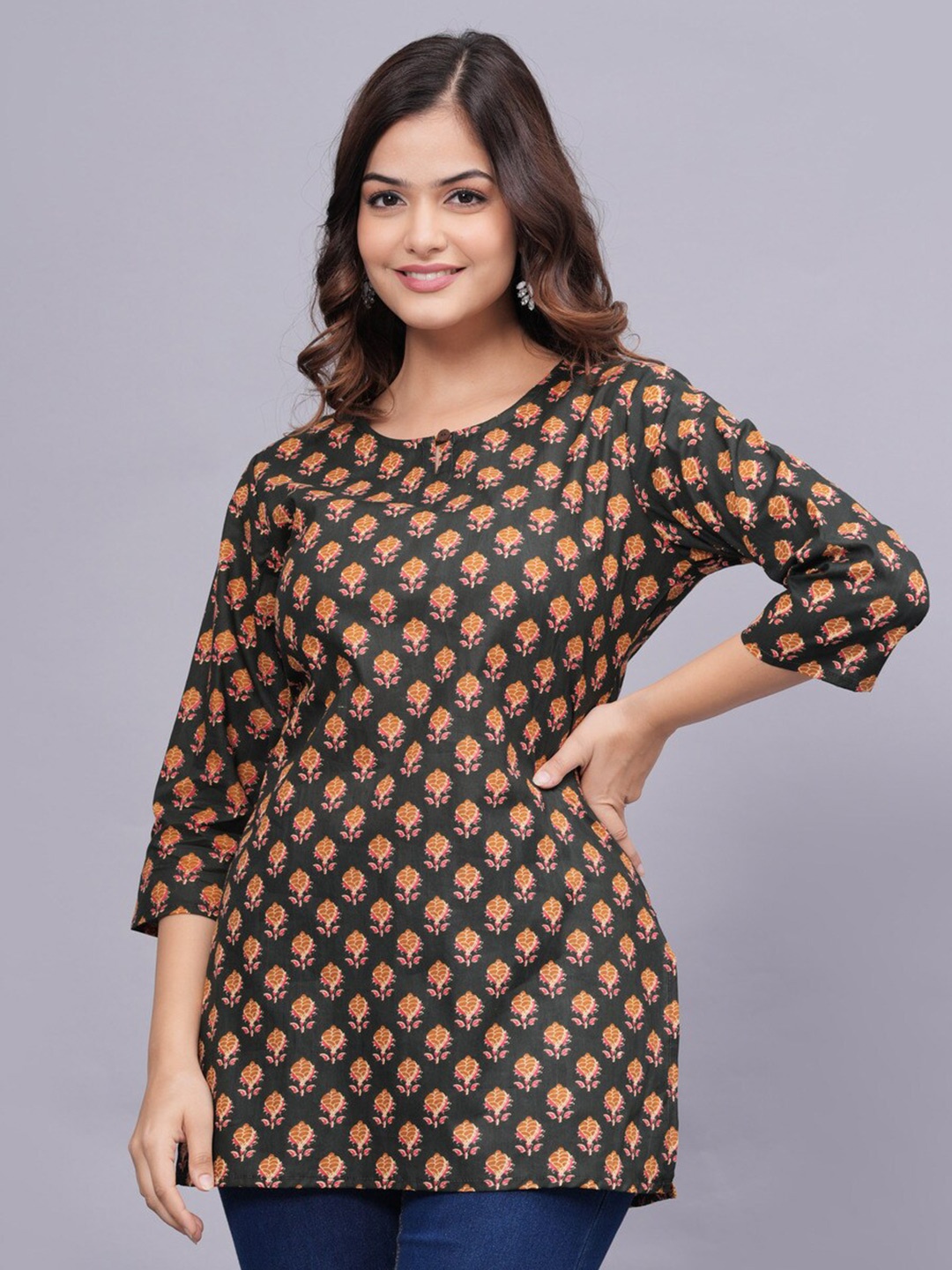 

ROOPWATI FASHION Floral Printed Keyhole Neck Pure Cotton Kurti, Green