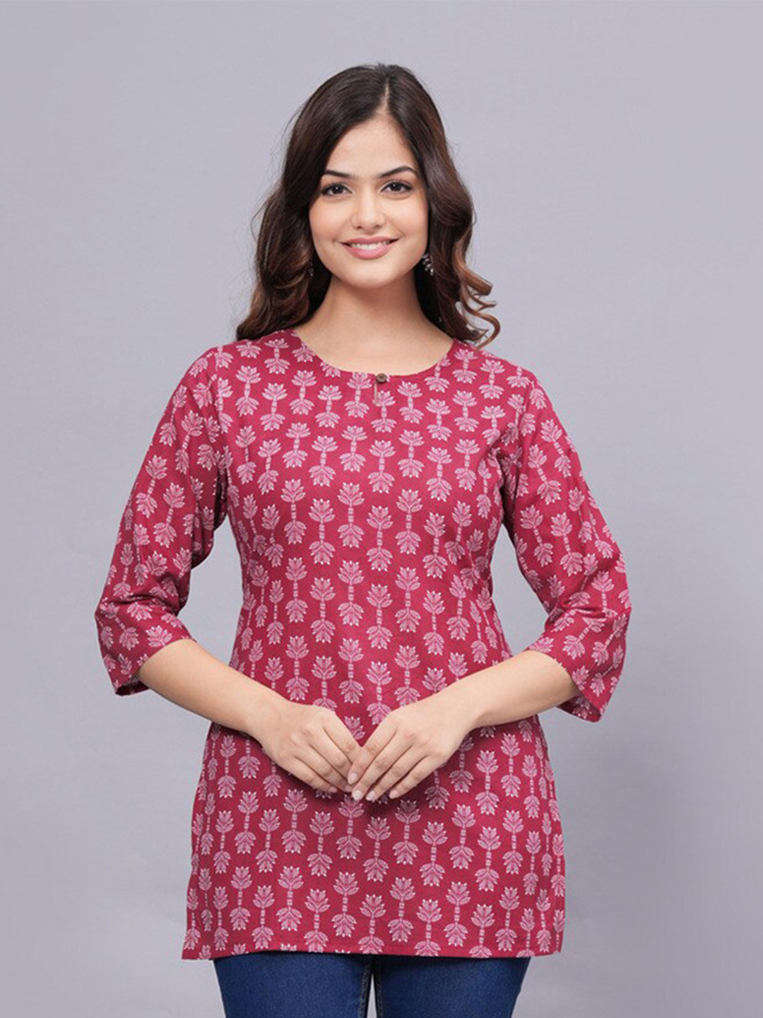 

ROOPWATI FASHION Floral Printed Keyhole Neck Pure Cotton Kurti, Maroon