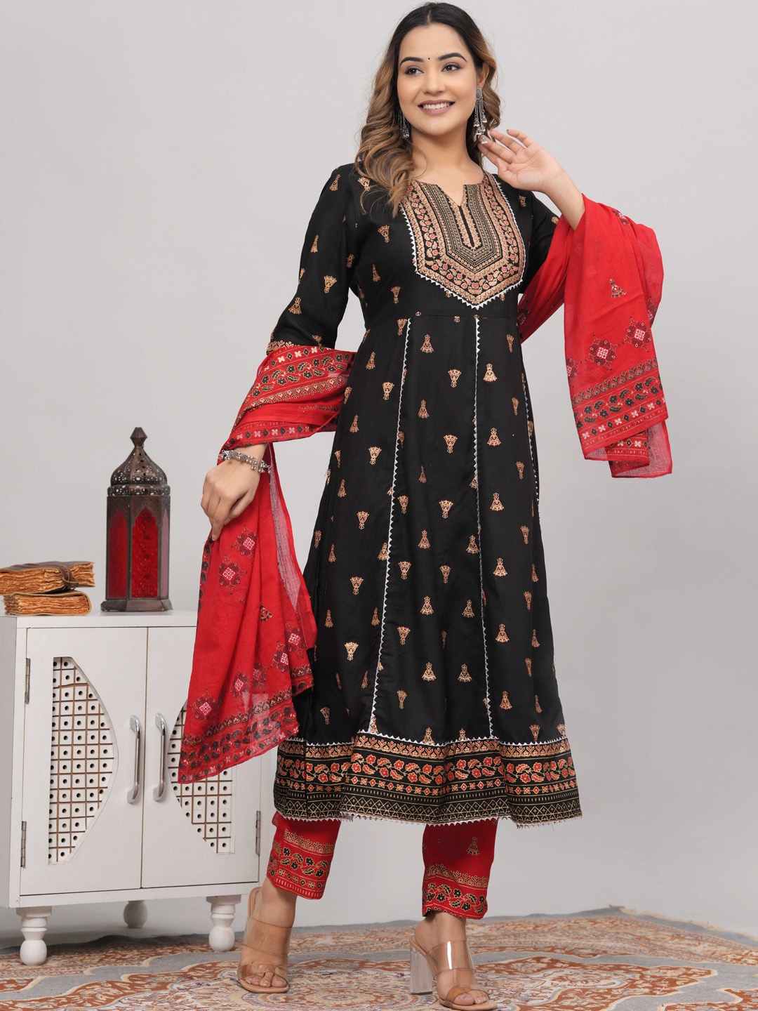 

Subh LAXMI Ethnic Motifs Printed Anarkali Kurta with Trousers & With Dupatta, Black