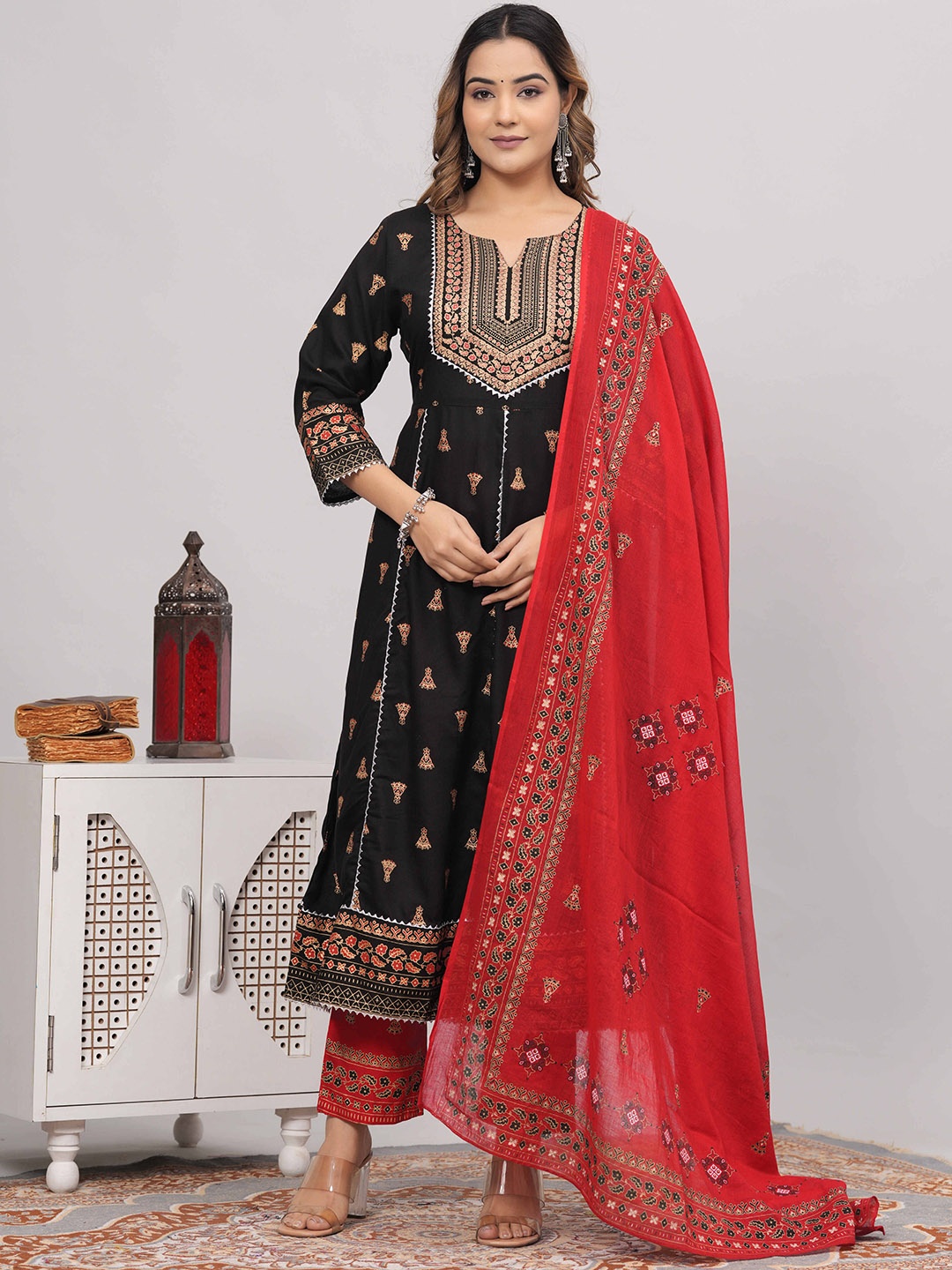 

BAESD Ethnic Motifs Printed Embroidered Empire Gotta Patti Kurta with Trousers & Dupatta, Black