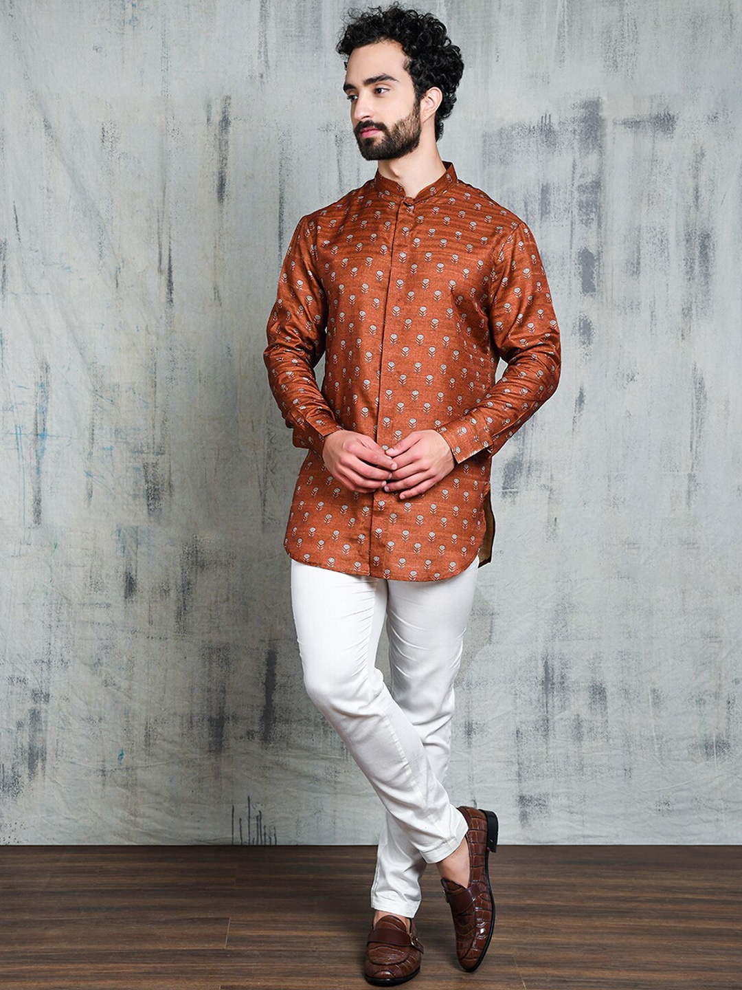 

Be Desi Men Geometric Printed Mandarin Collar Long Sleeves Kurta, Brown