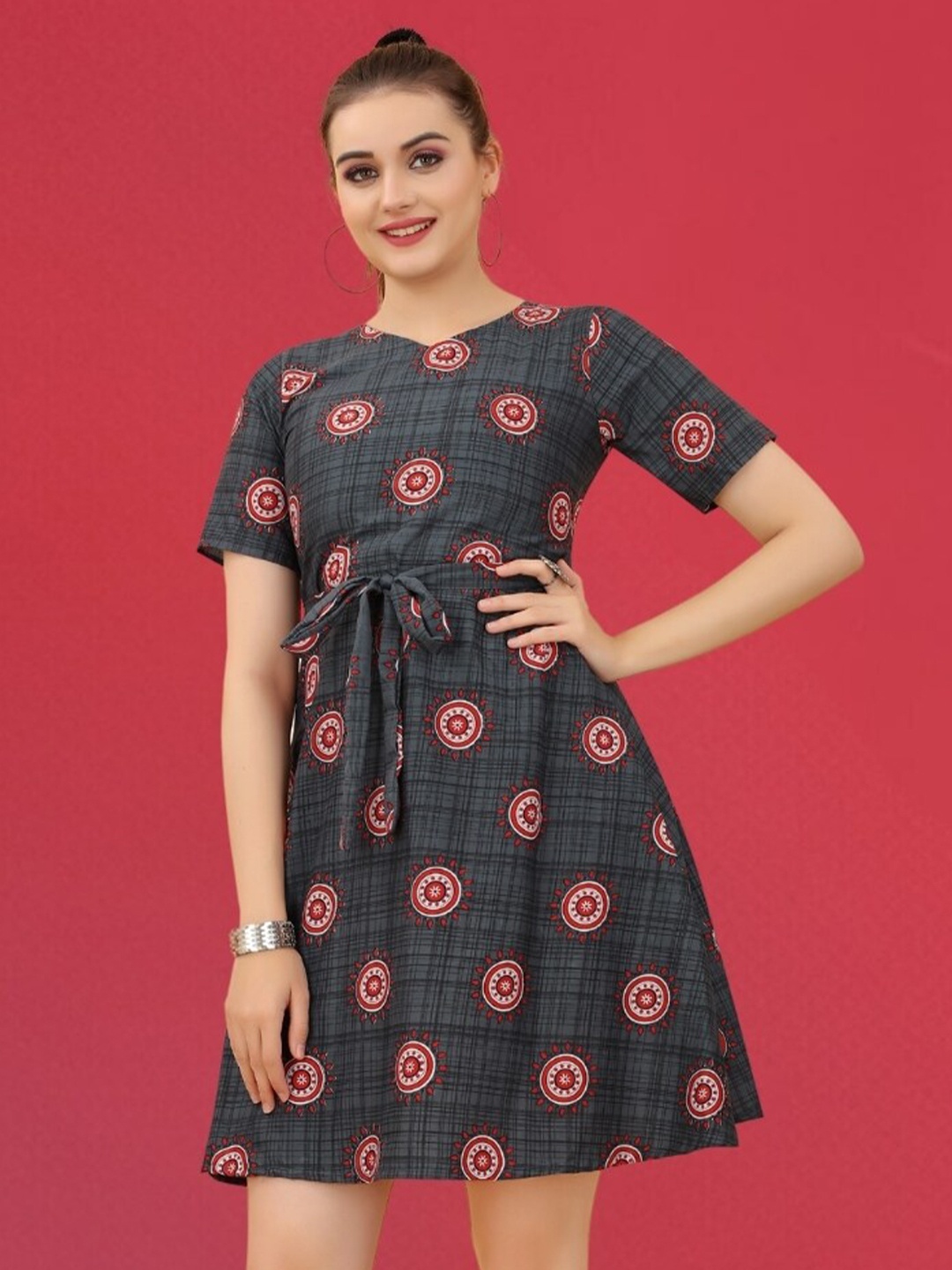 

MAGMINA Conversational Printed V-Neck A-line Dress, Charcoal