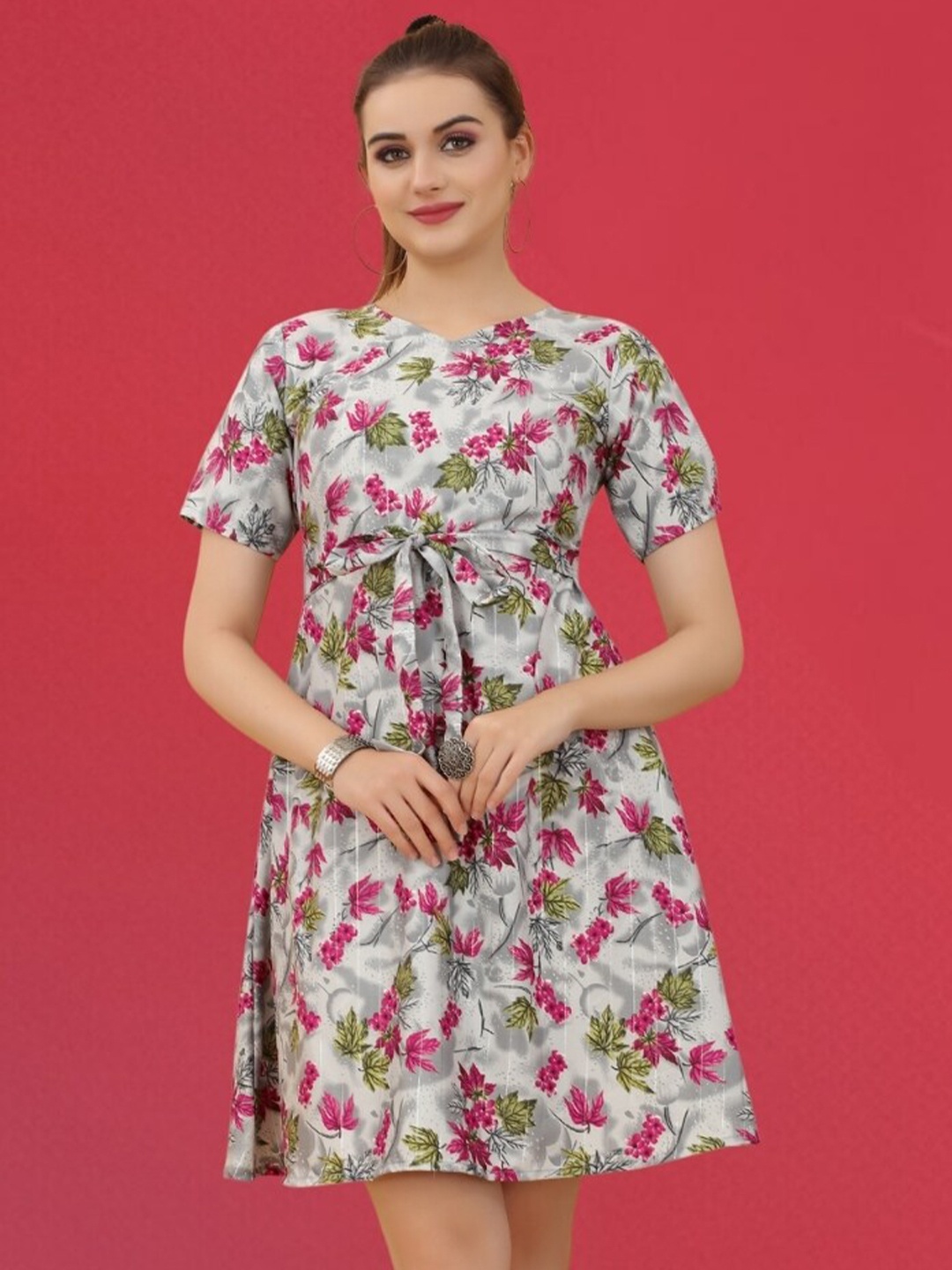 

MAGMINA Floral Printed V-Neck A-line Dress, Grey