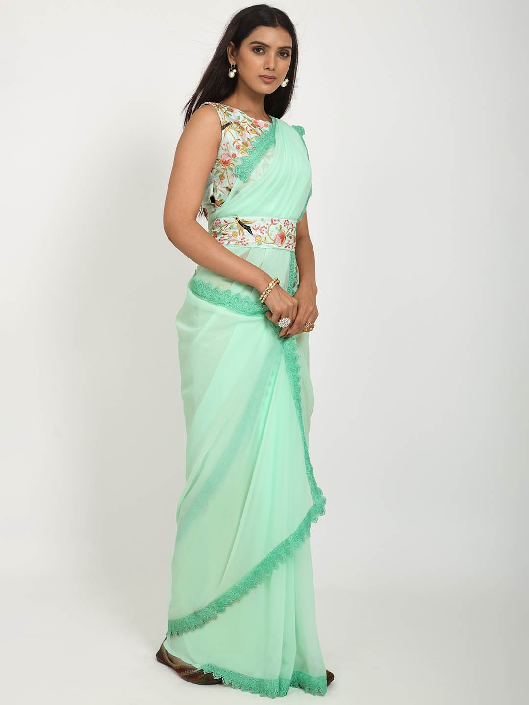 

Angroop Embroidered Poly Georgette Belted Saree, Green