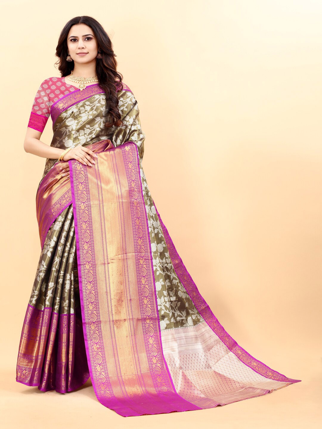 

KAPADIYA FAB Ethnic Motifs Woven Design Zari Organza Kanjeevaram Saree, Grey