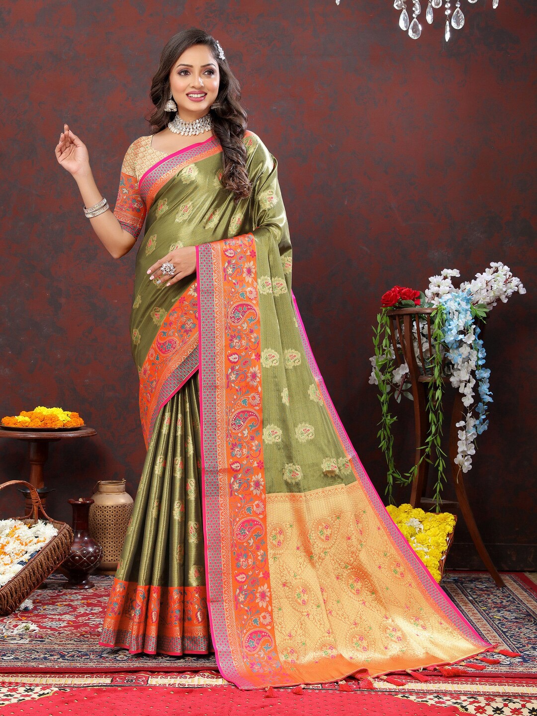 

KAPADIYA FAB Ethnic Motifs Zari Organza Banarasi Saree, Lime green