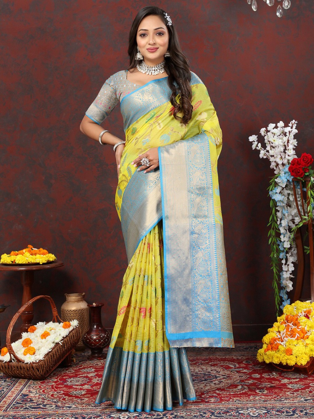 

KAPADIYA FAB Floral Zari Silk Cotton Kanjeevaram Saree, Yellow