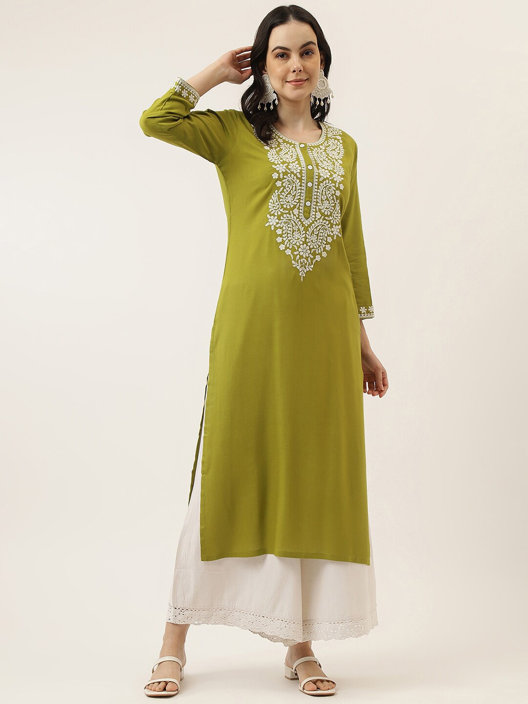

Mandvi Embroidered Thread Work Round Neck Anarkali Kurta, Green