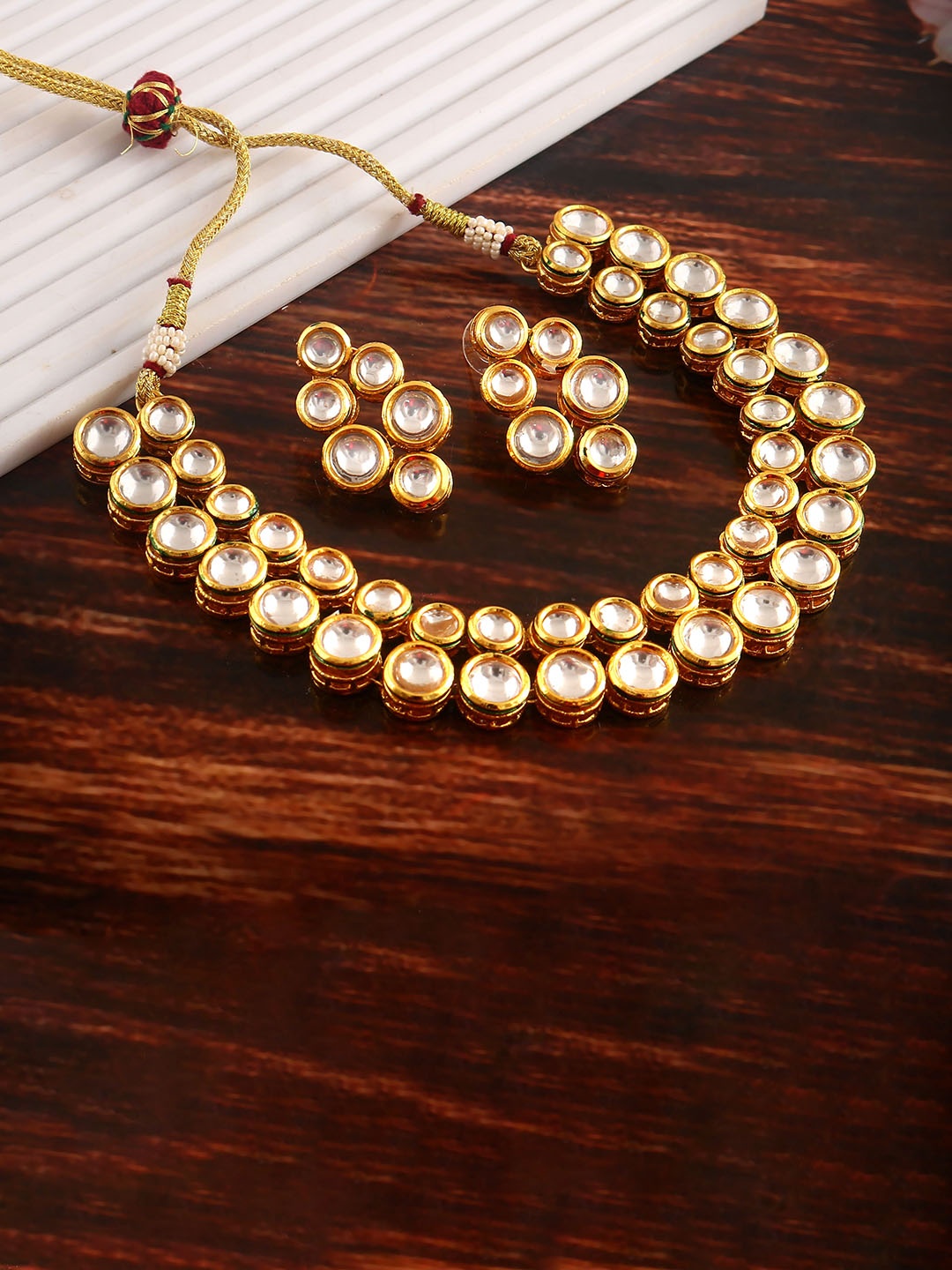 

Jewar Mandi Gold-Plated Kundan-Studded Jewellery Set
