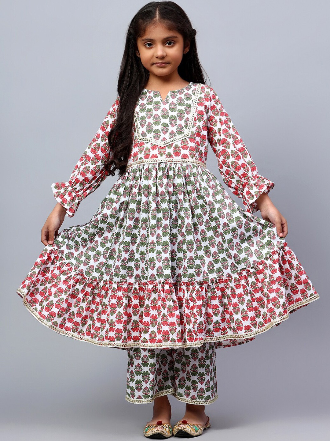 

BAESD Girls Floral Printed A-Line Gotta Patti Pure Cotton Kurta With Palazzos, Green