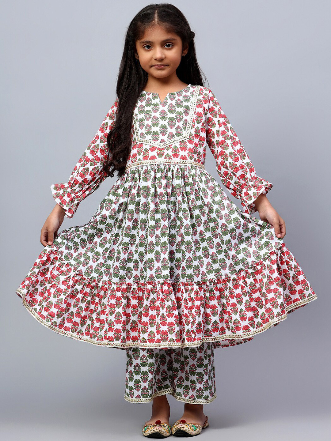 

BAESD Girls Floral Printed Empire Gotta Patti Pure Cotton Kurta with Palazzos, Green