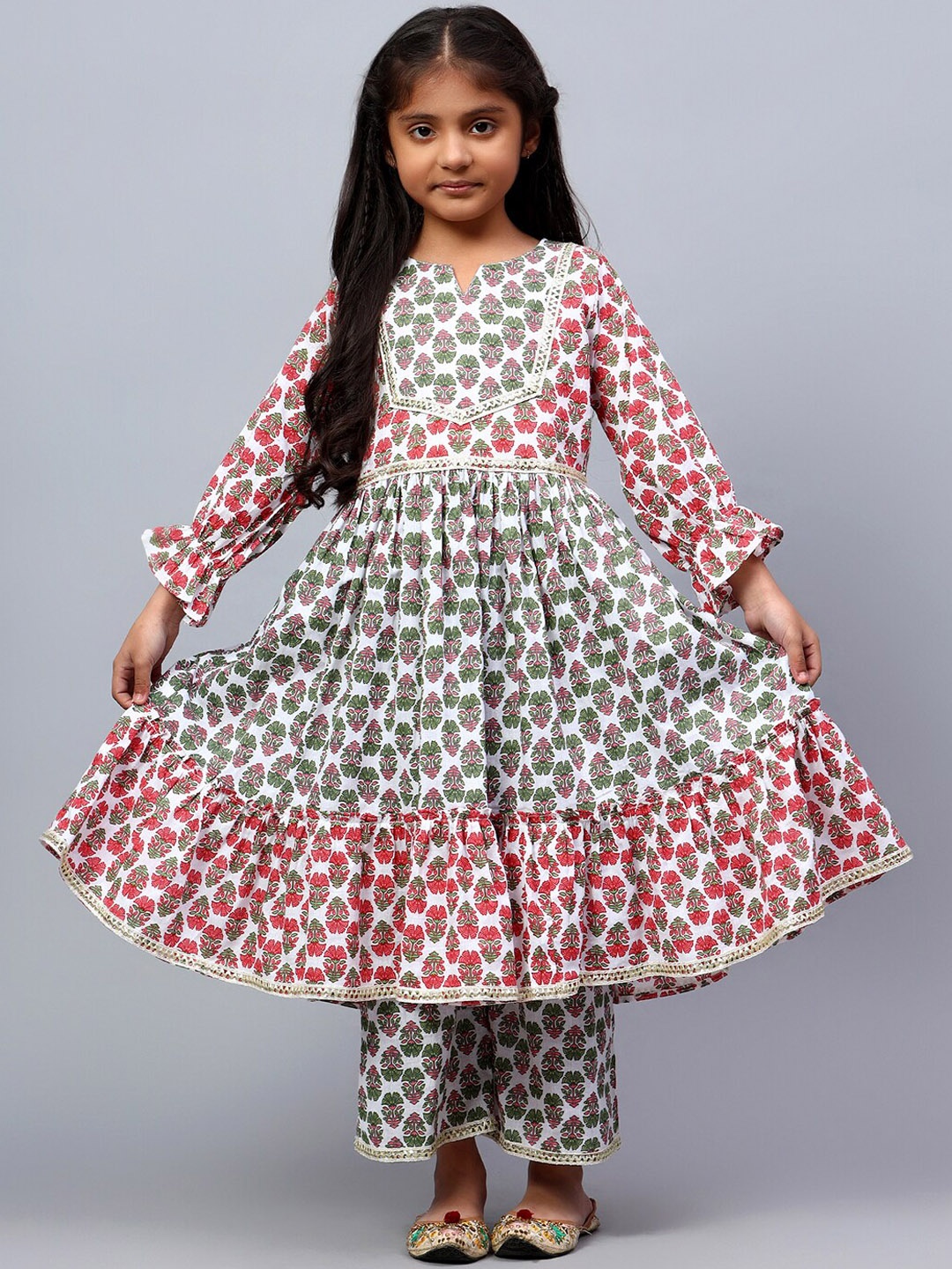 

BAESD Girls Floral Printed Notched Neck Empire Gotta Patti Pure Cotton Kurta with Palazzos, Green