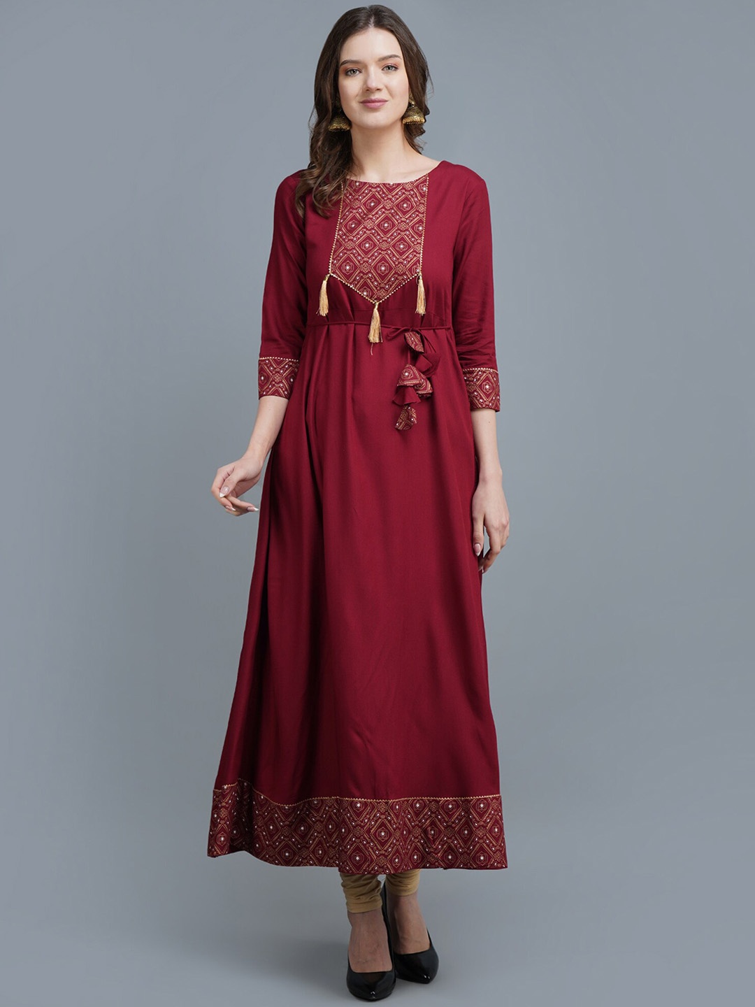 

MALANDRO Geometric Embroidered Regular Sleeves Anarkali Kurta, Maroon