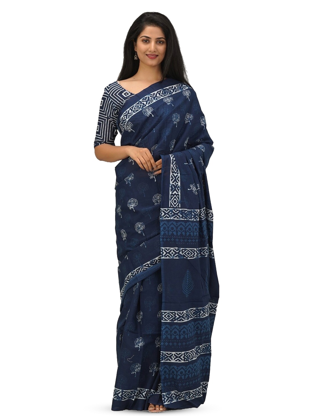 

GK FASHION Floral Pure Cotton Block Print Saree, Navy blue