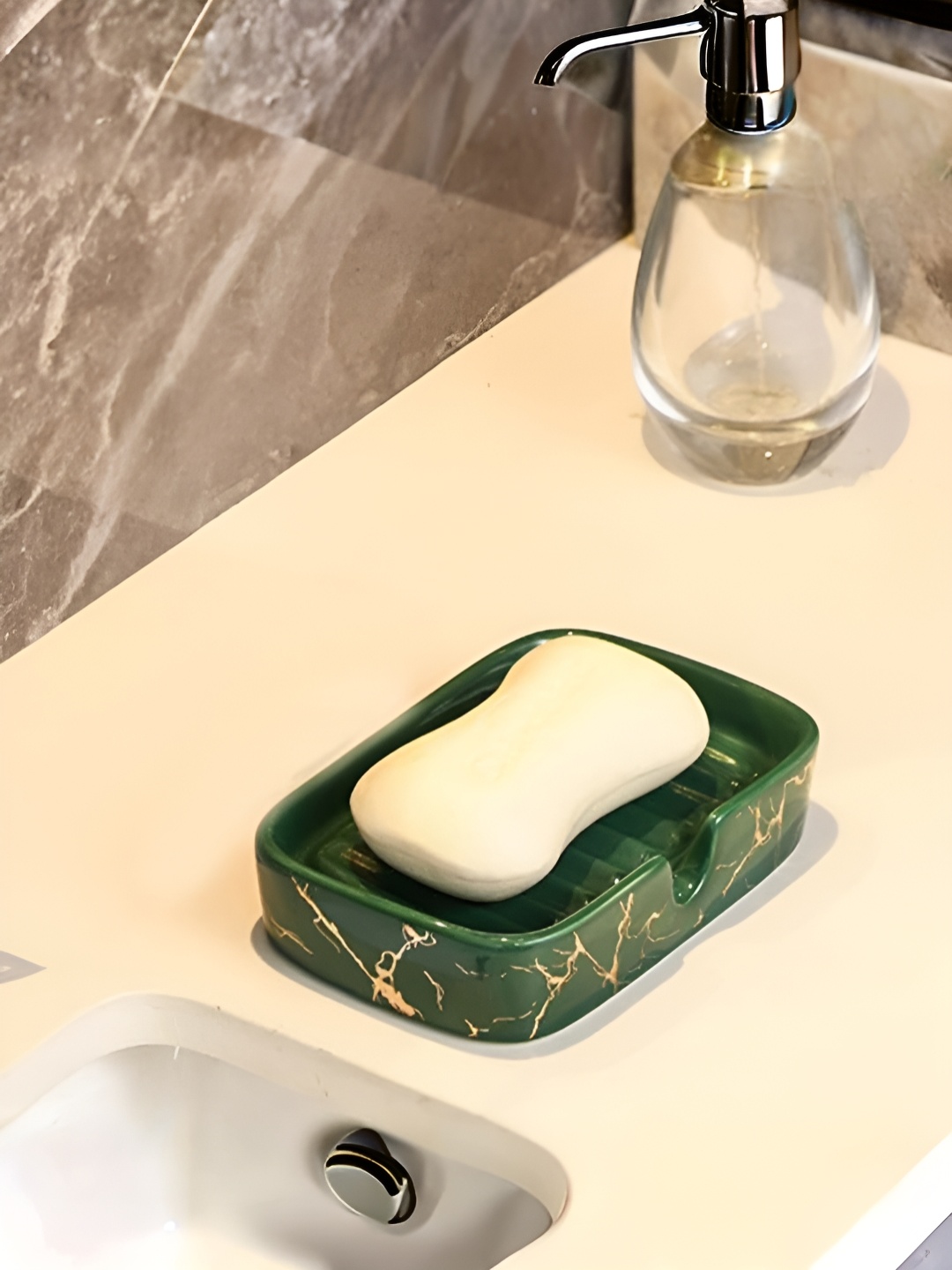 

USHA SHRIRAM Green Ceramic Rectangular Soap Dish