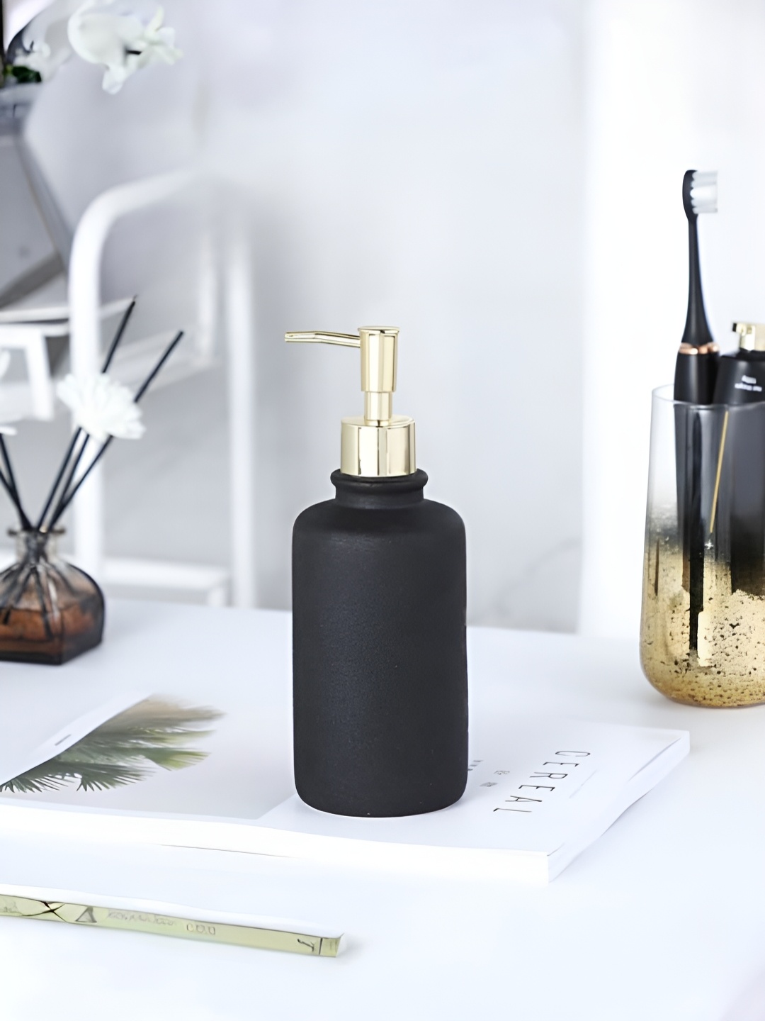 

USHA SHRIRAM Black Ceramic Cylindrical Soap Dispenser 400ml