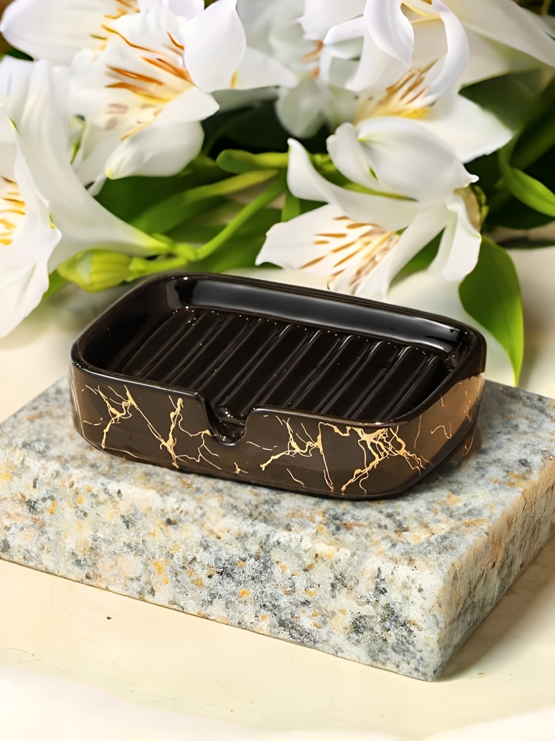 

USHA SHRIRAM Black Ceramic Rectangular Soap Dish