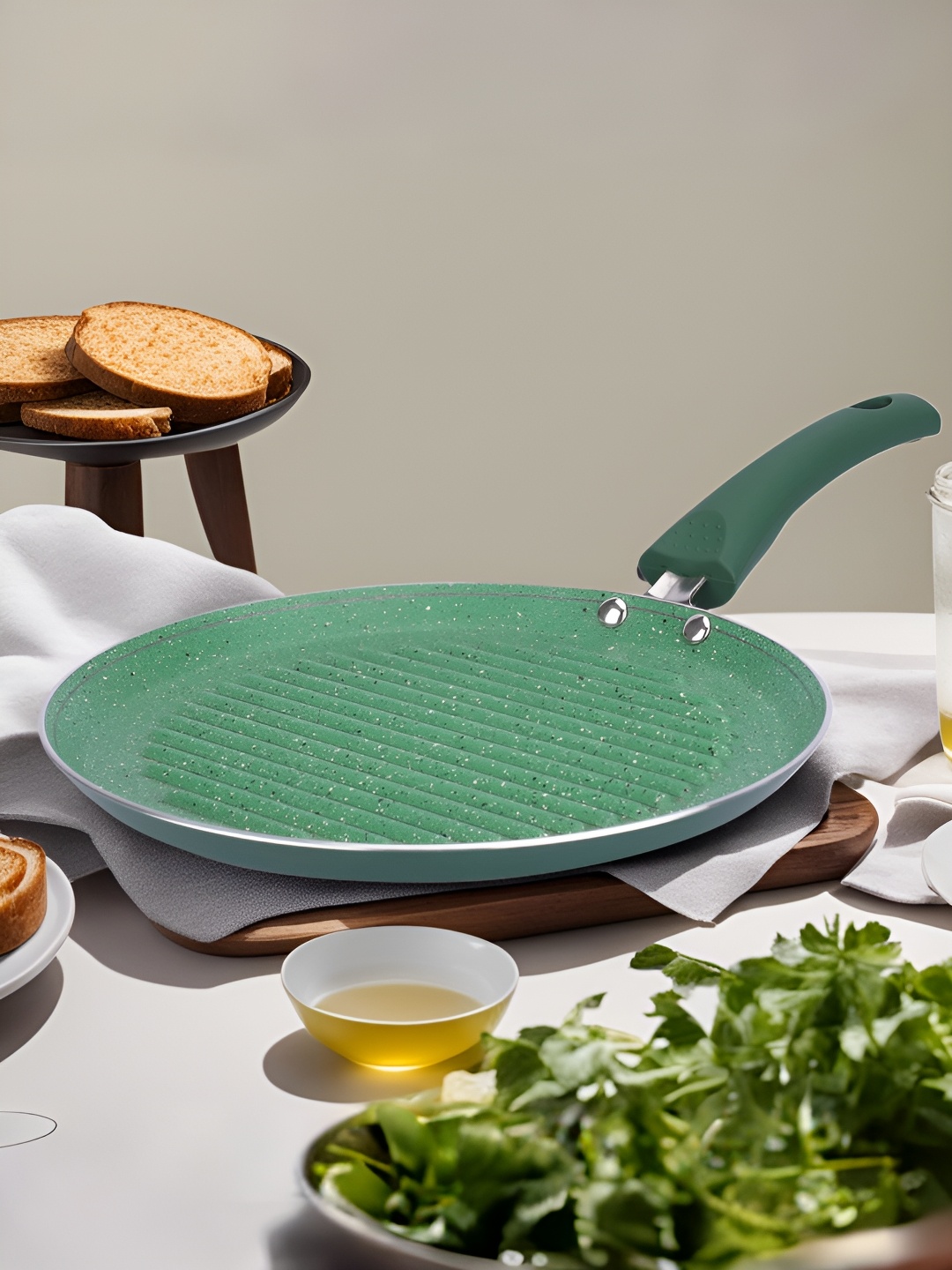 

USHA SHRIRAM Green Non-Stick Dishwasher Safe Grill Pan