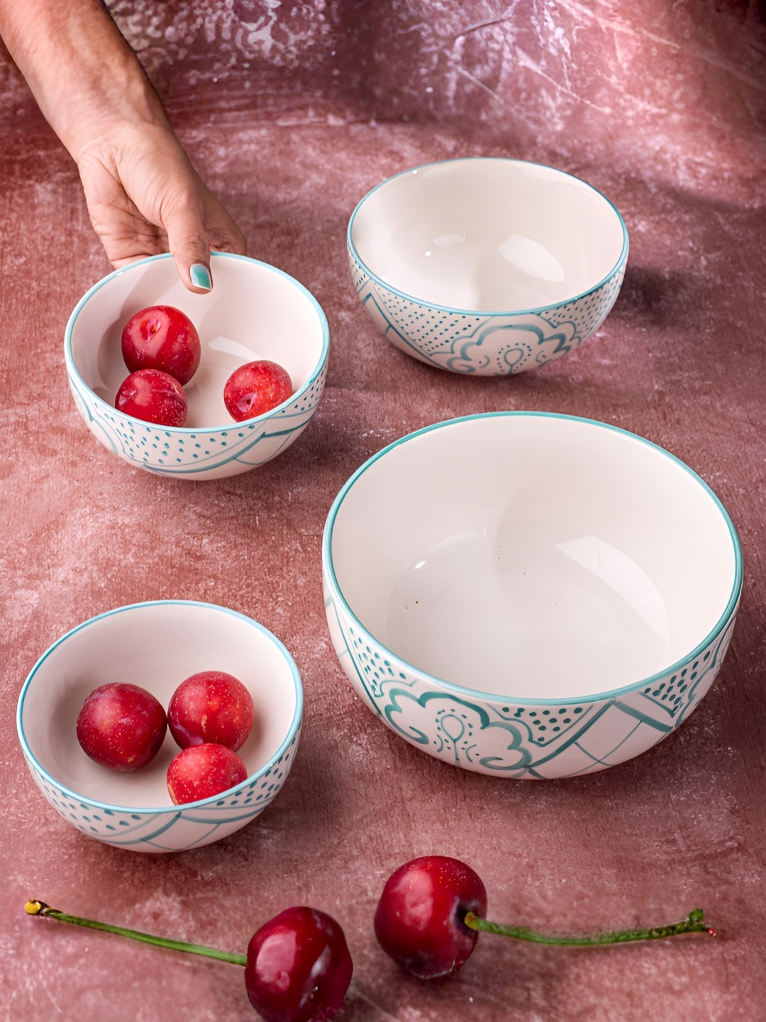 

USHA SHRIRAM White & Green 4 Pieces Ceramic Bowls