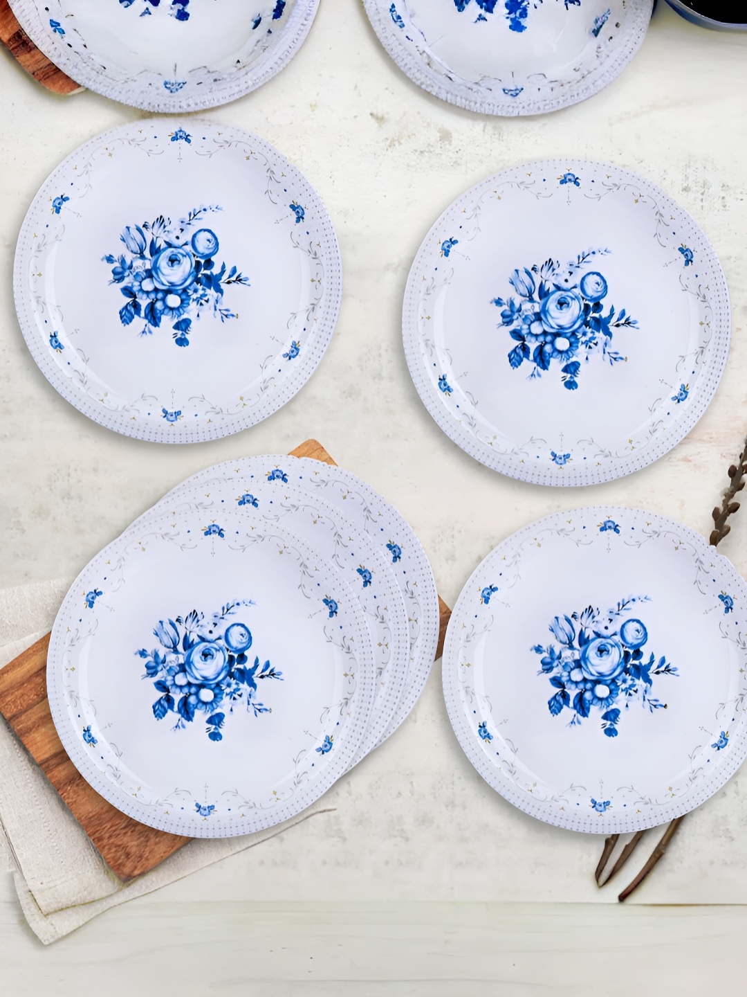 

USHA SHRIRAM Blue & White 6 Pieces Floral Melamine Plates