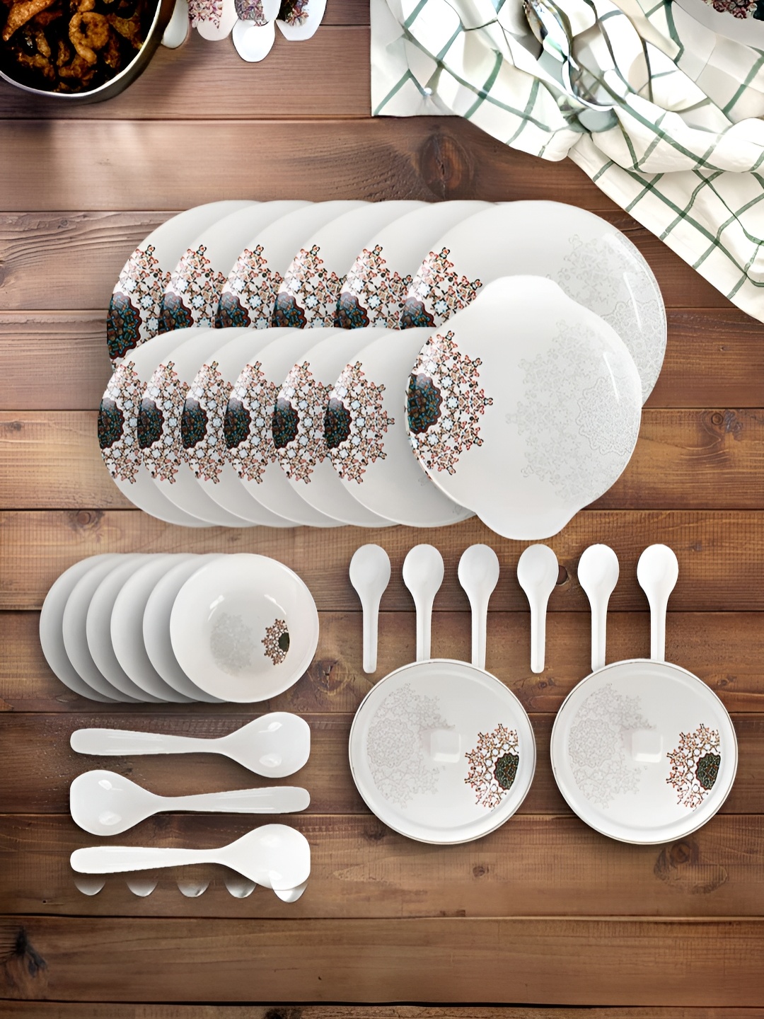 

USHA SHRIRAM Off White & Grey 32 Pieces Melamine Dinner Set