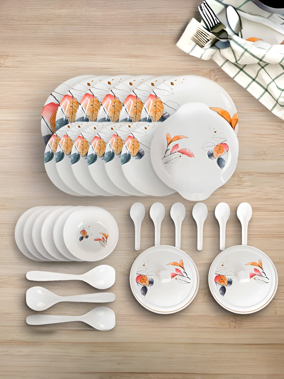 

USHA SHRIRAM Off White 32 Pieces Printed Melamine Dinner Set