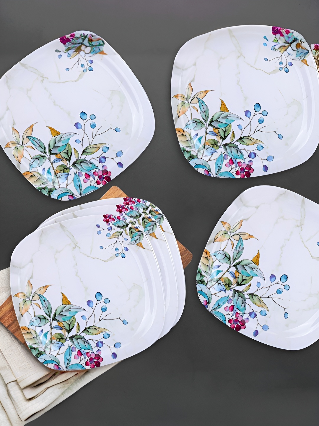 

USHA SHRIRAM Blue 6 Pieces Printed Melamine Plate Set