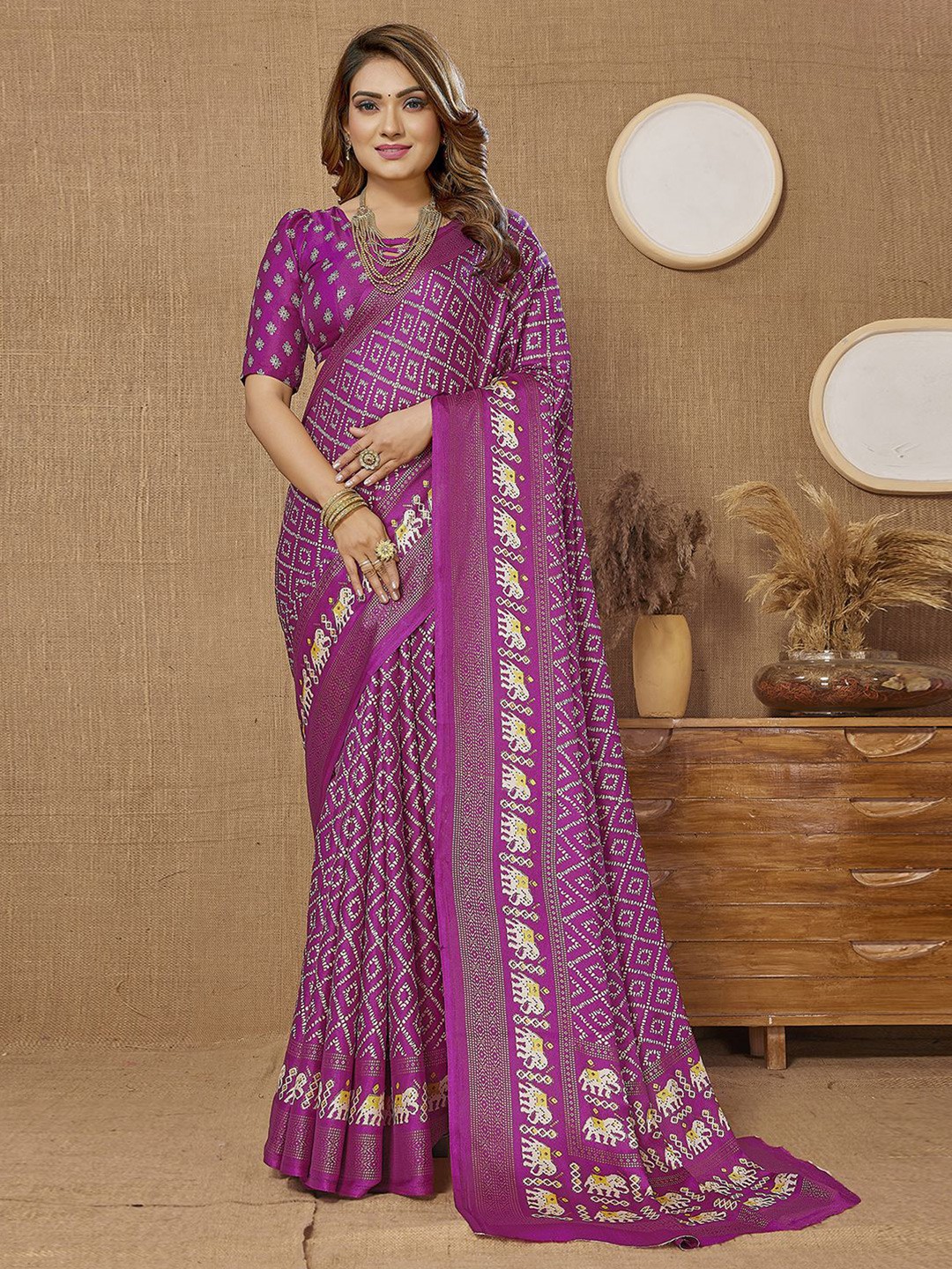 

Satrani Bandhani Printed Zari Saree, Purple