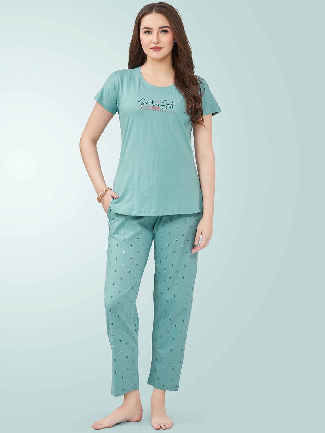 

Munir Typgraphy Printed Night suit, Sea green