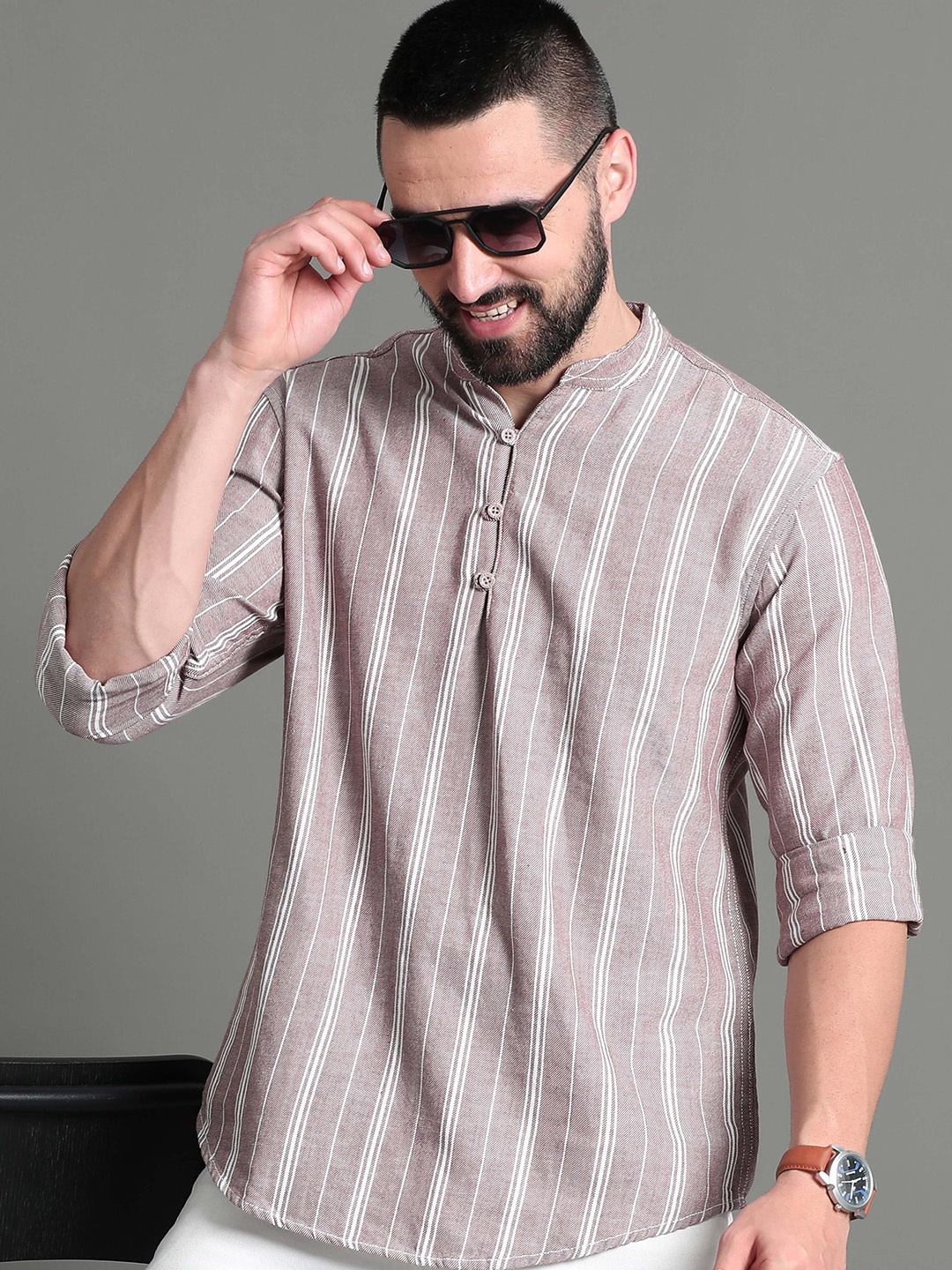 

HERE&NOW Striped Mandarin Collar Long Sleeves Cotton A-Line Short Kurta, Maroon