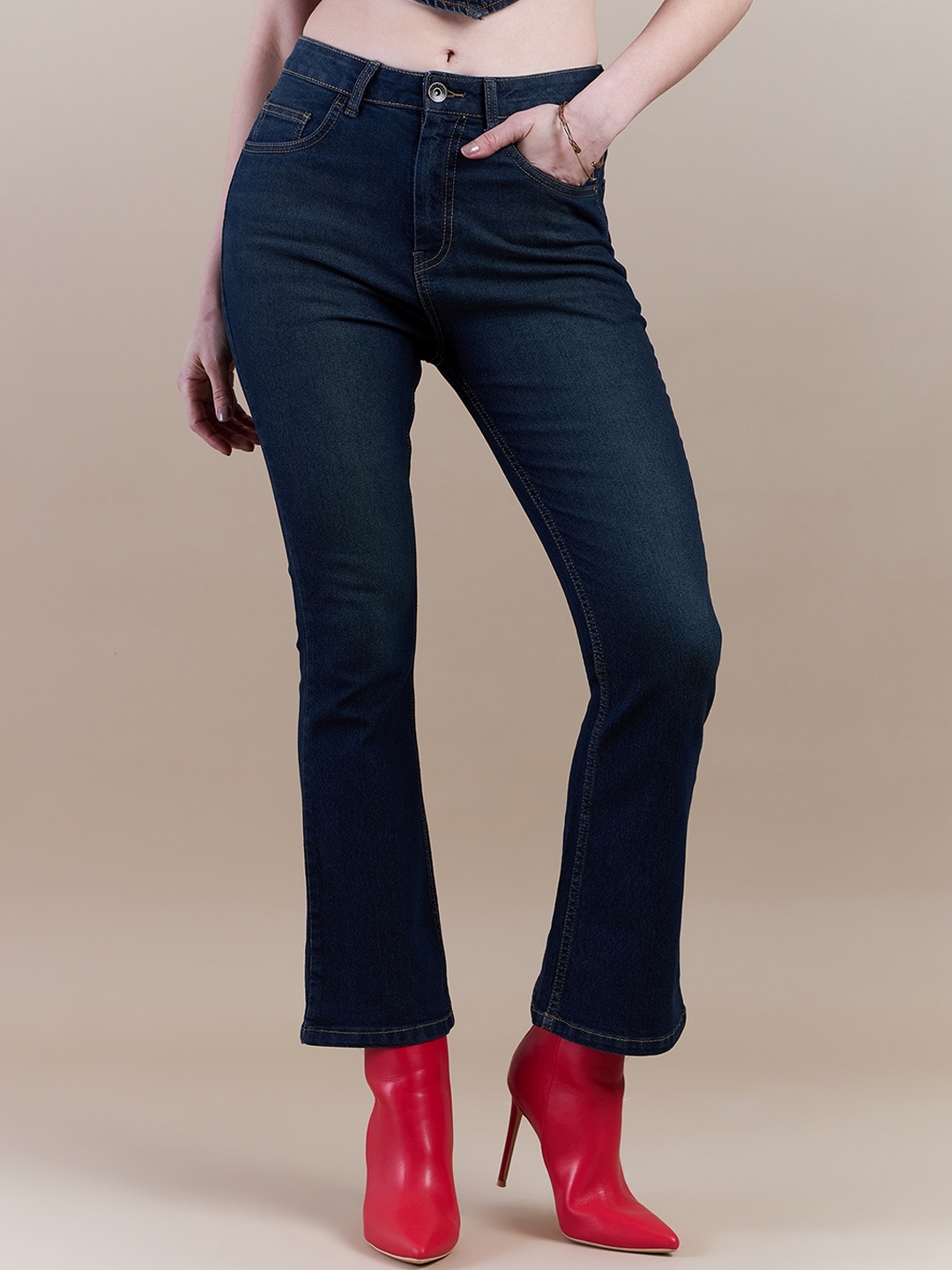 

The Roadster Lifestyle Co Women Blue Bootcut Clean Look Stretchable Jeans